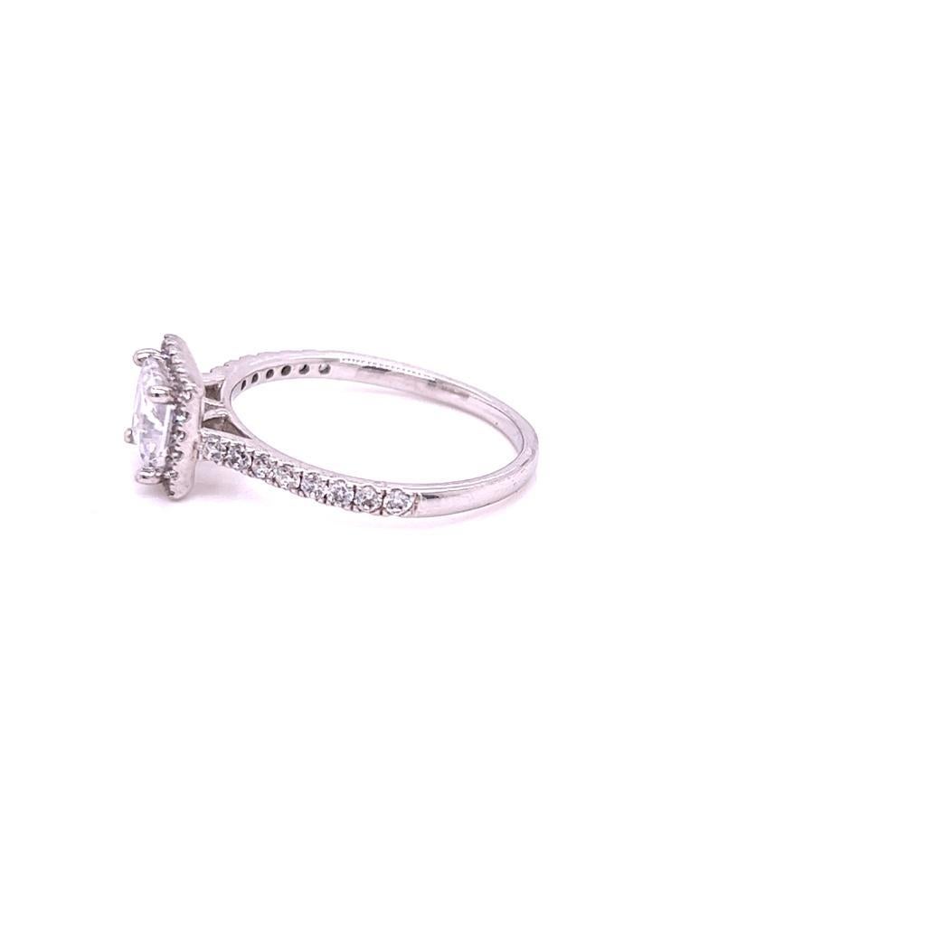 Im Angebot: GIA-zertifizierter 1 Karat Diamantring aus Platin mit Prinzessinnenschliff () 5