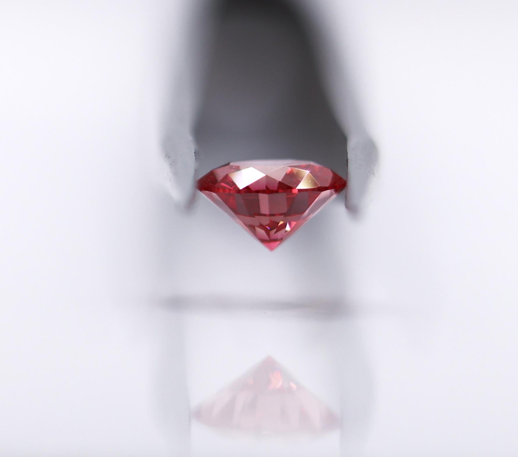 1 carat pink diamond