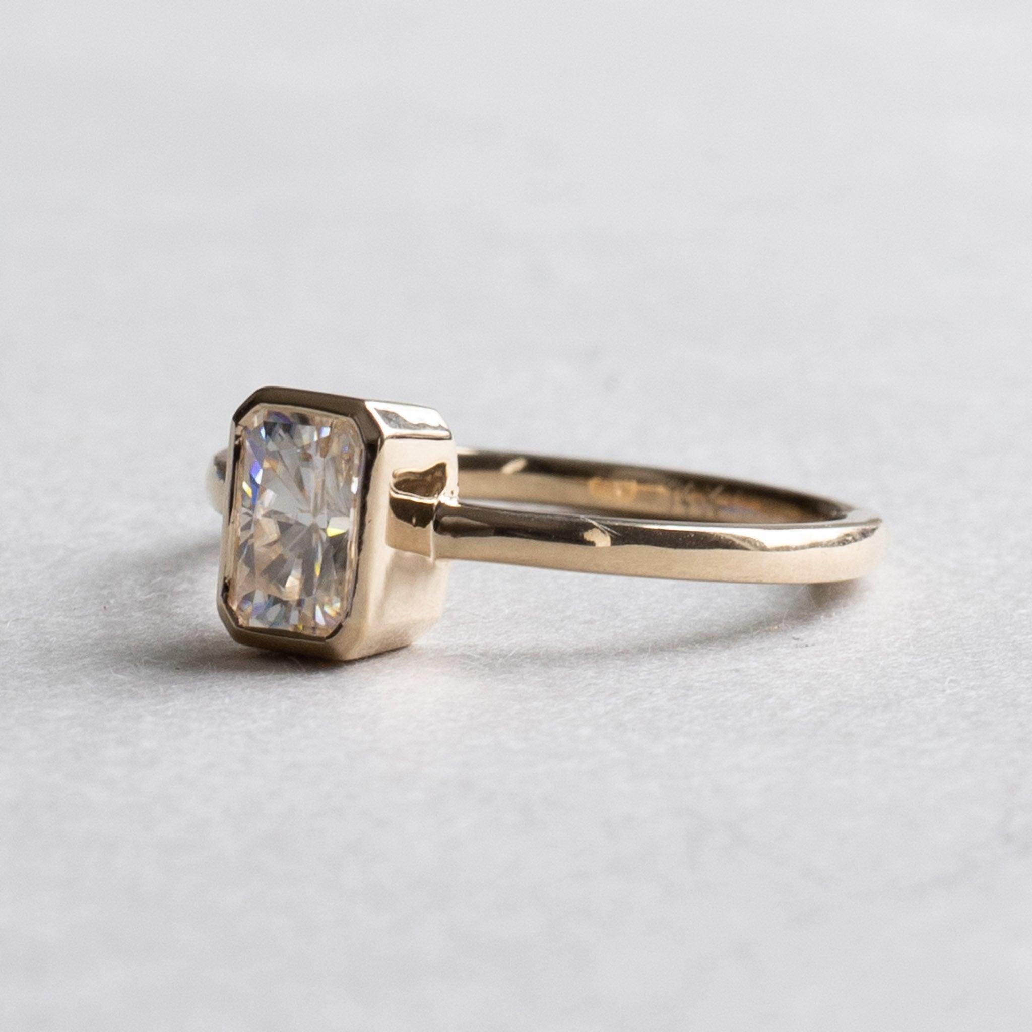 For Sale:  1 Carat Radiant Emerald Cut Diamond Ring 18k Gold 5
