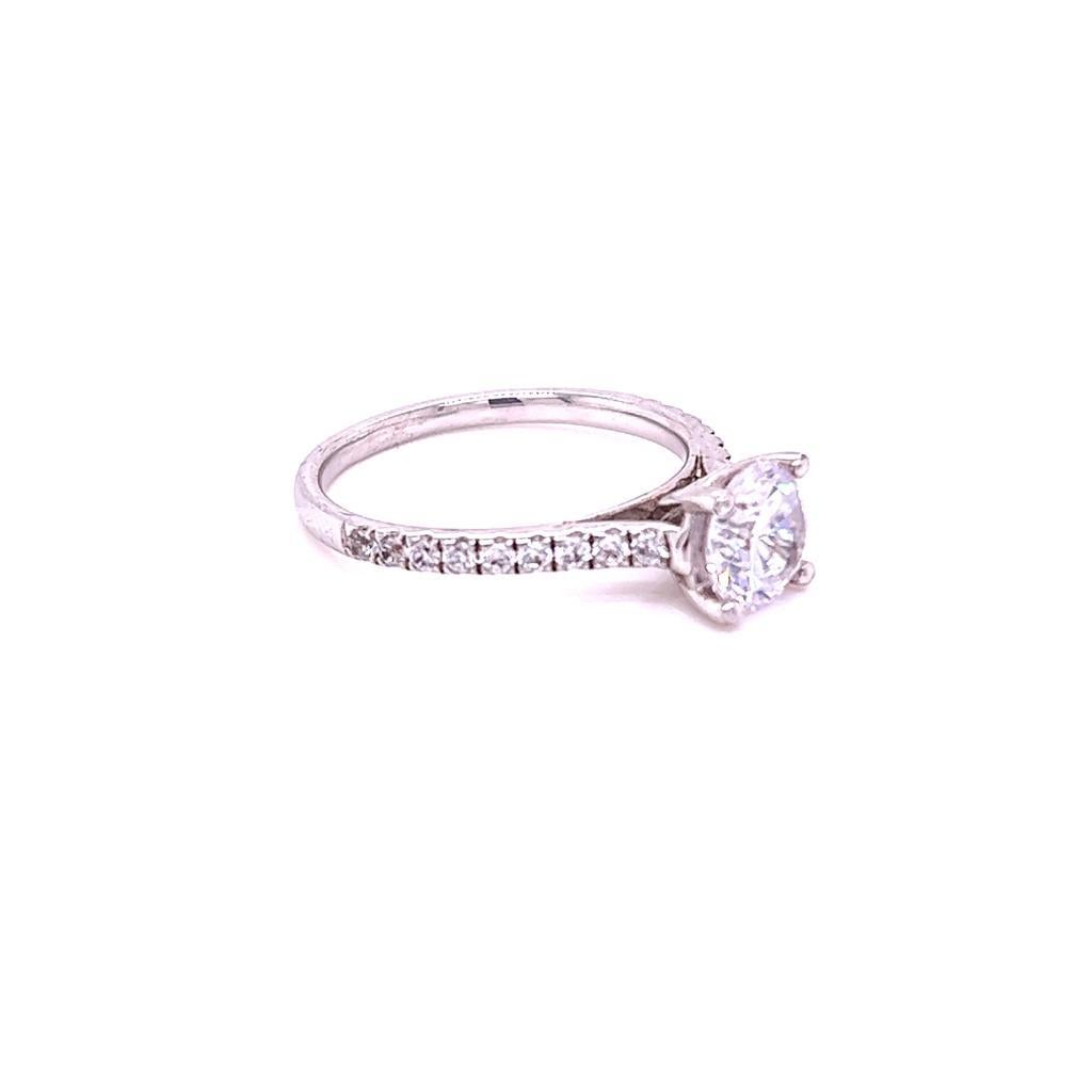 For Sale:  GIA Certified 1 Carat Round Brilliant Diamond Ring in Platinum 3