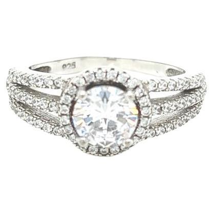 For Sale:  GIA Certified 1 Carat Round Brilliant Diamond Ring in Platinum