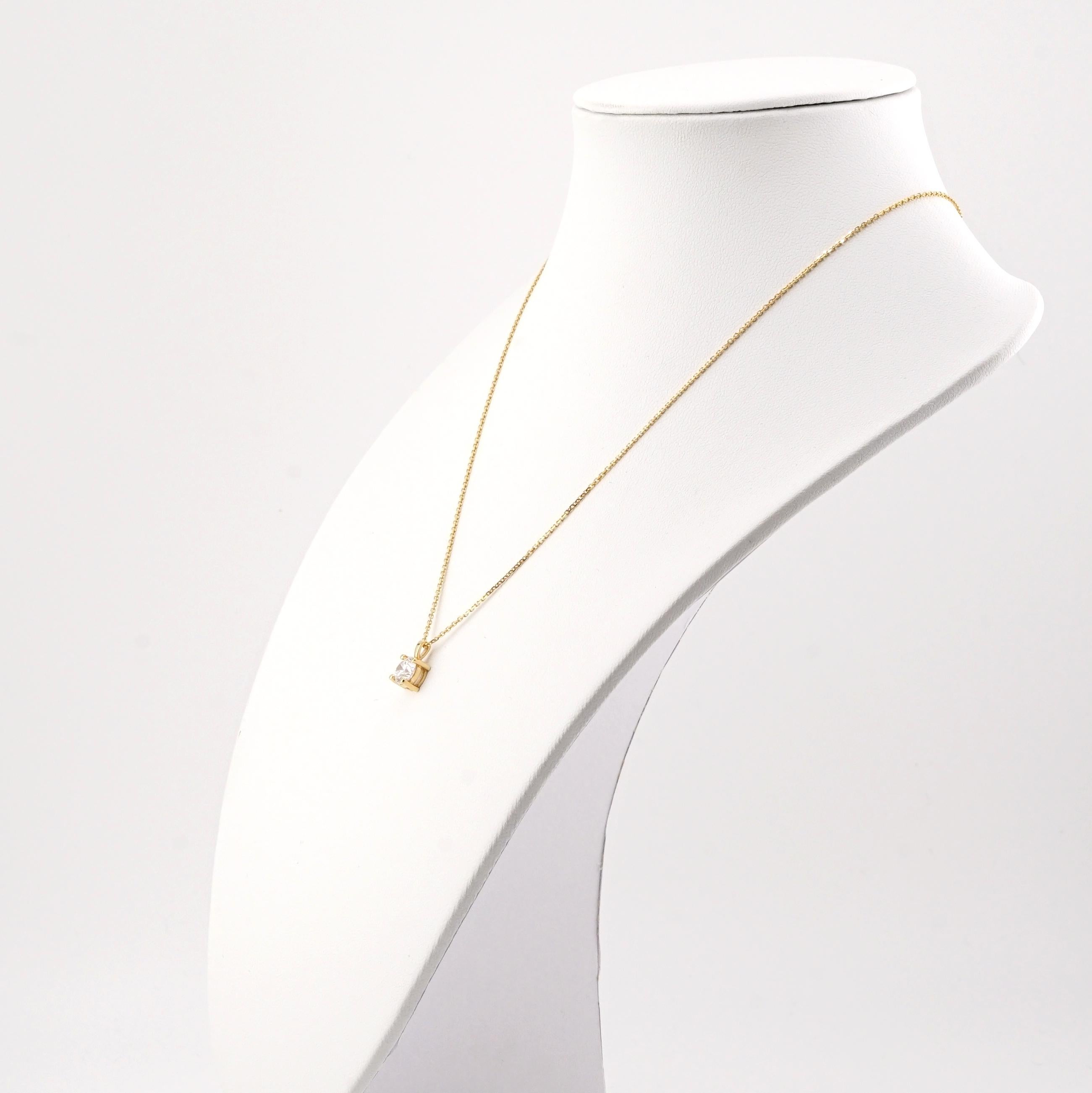 Pendentif en or jaune 18 carats de 1 carat de taille ronde certifié GIA Pour femmes en vente
