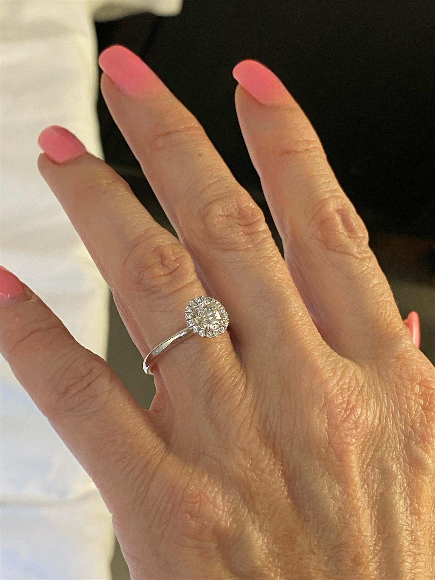 GIA Certified 1 Carat Round Diamond Halo Engagement Ring 14K White Gold In New Condition For Sale In New York, NY