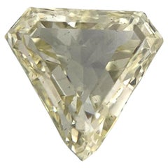 Diamante naturale taglio trilione certificato GIA da 1 carato