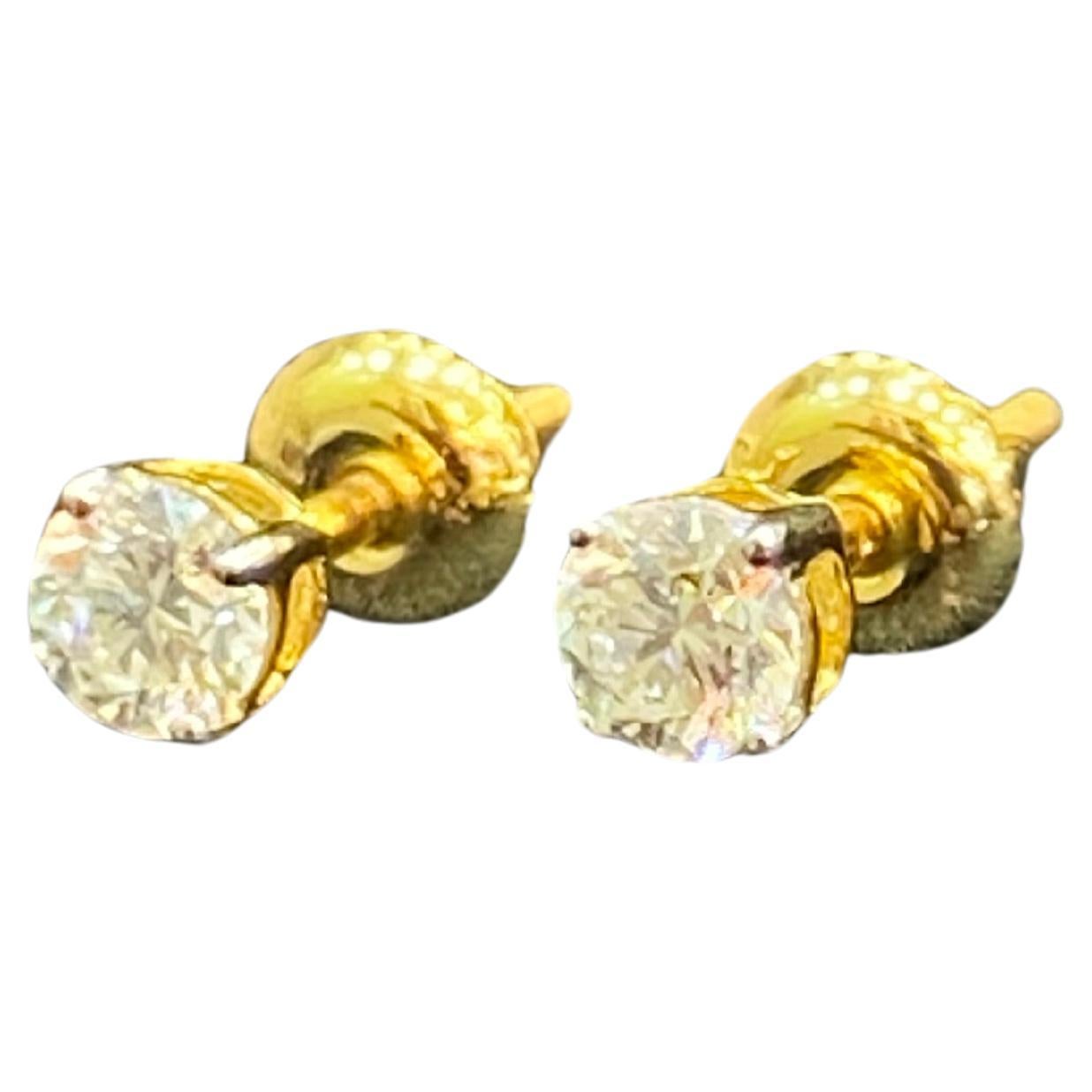 GIA Certified 1 Cts F/VS1 Round Brilliant Diamonds Stud Earrings 18K Yellow Gold