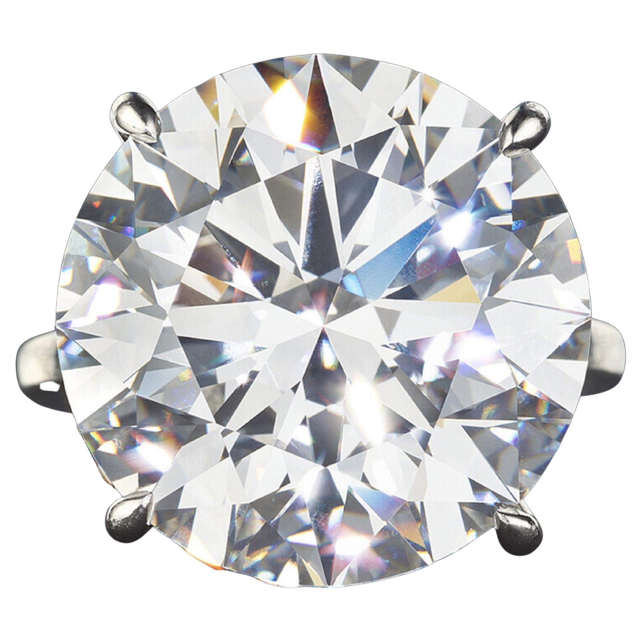 Moderne Bague de fiançailles certifiée GIA avec 10 carats de diamant Platine en vente