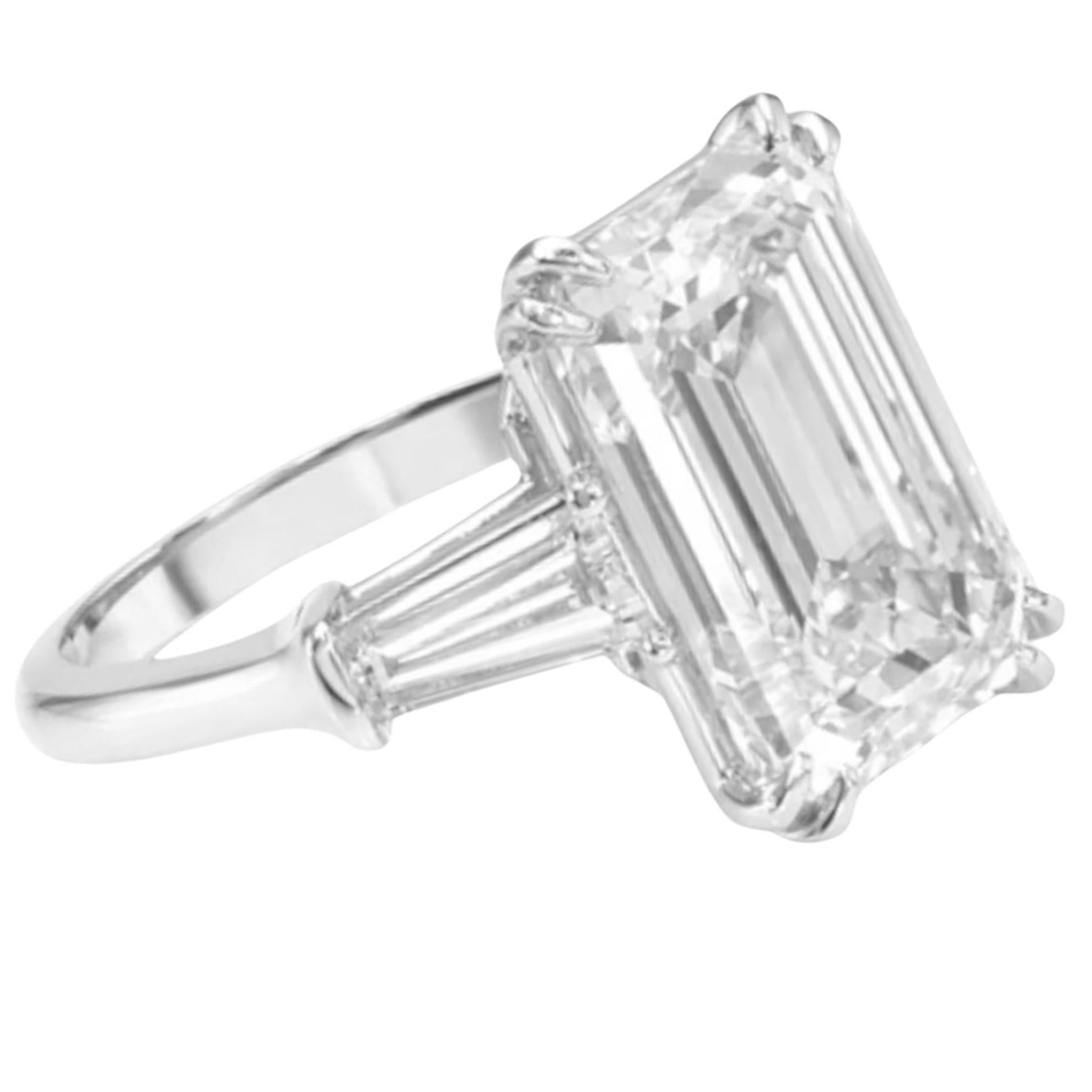 Contemporary GIA Certified 10.05 Ct Emerald Cut Diamond VVS2 Clarity with Tapered Baguette For Sale