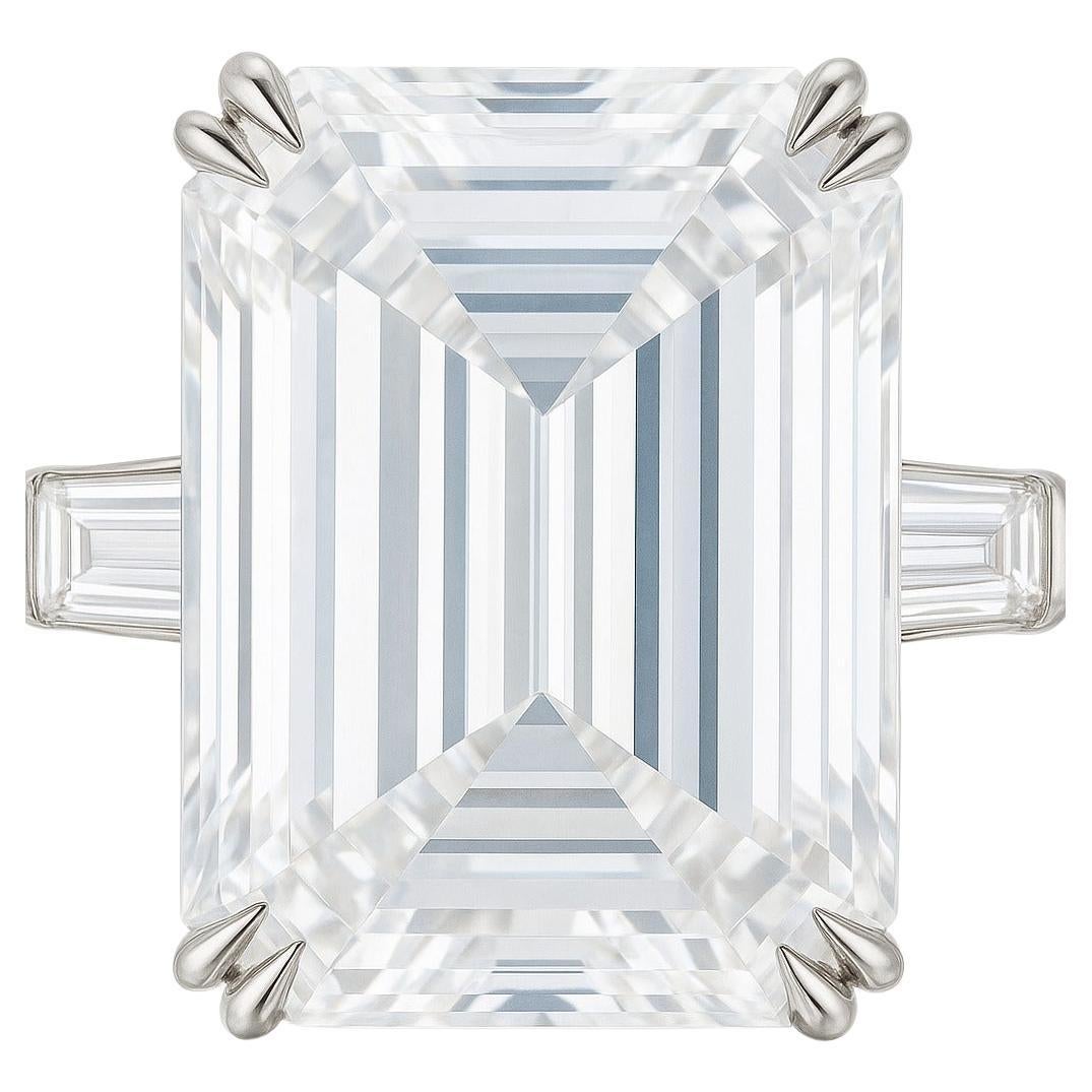 GIA zertifiziert 10 Karat Smaragd Schliff D Farbe Diamant Ring in Platin im Angebot