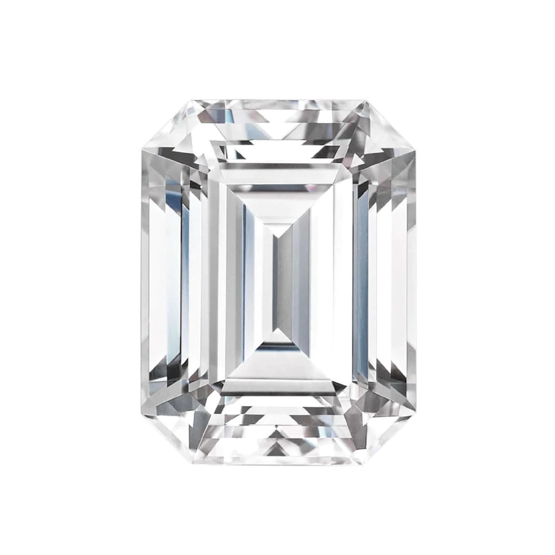 The main stone is a gorgeous 10 carat GIA certified diamond with excellent characteristics please check the Certificate attatched.