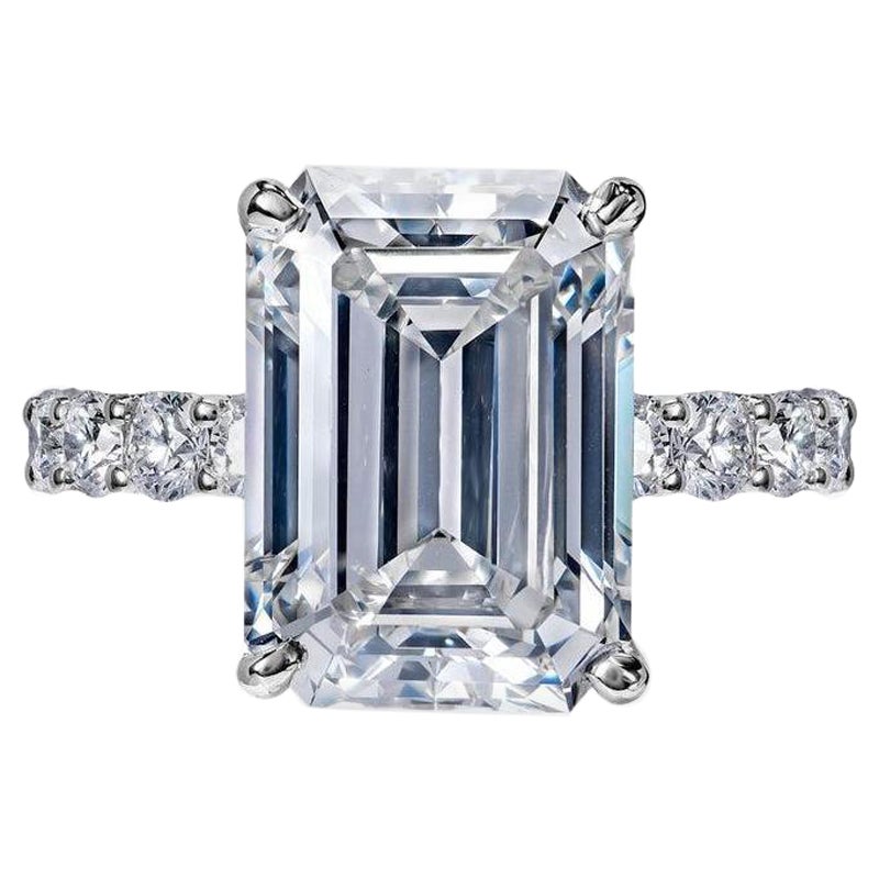 GIA-zertifizierter Diamantring mit 10 Karat im Smaragdschliff