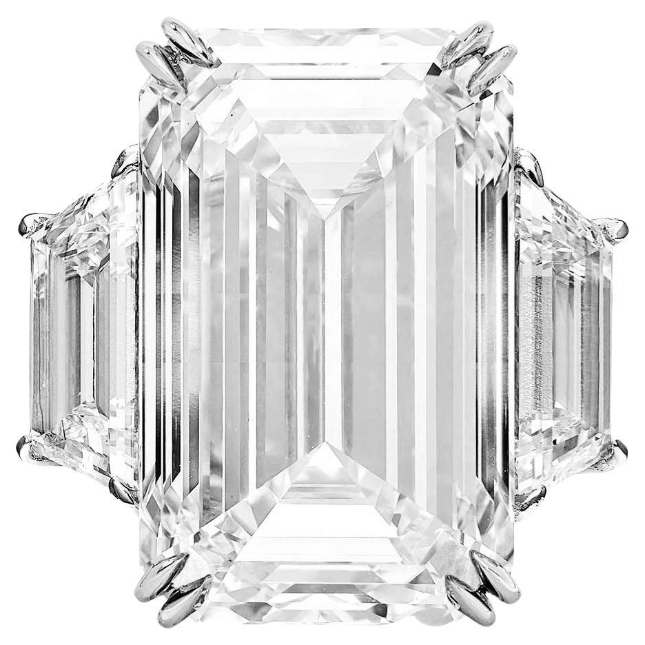 GIA Certified 10 Carat Emerald Diamond Diamond Ring For Sale