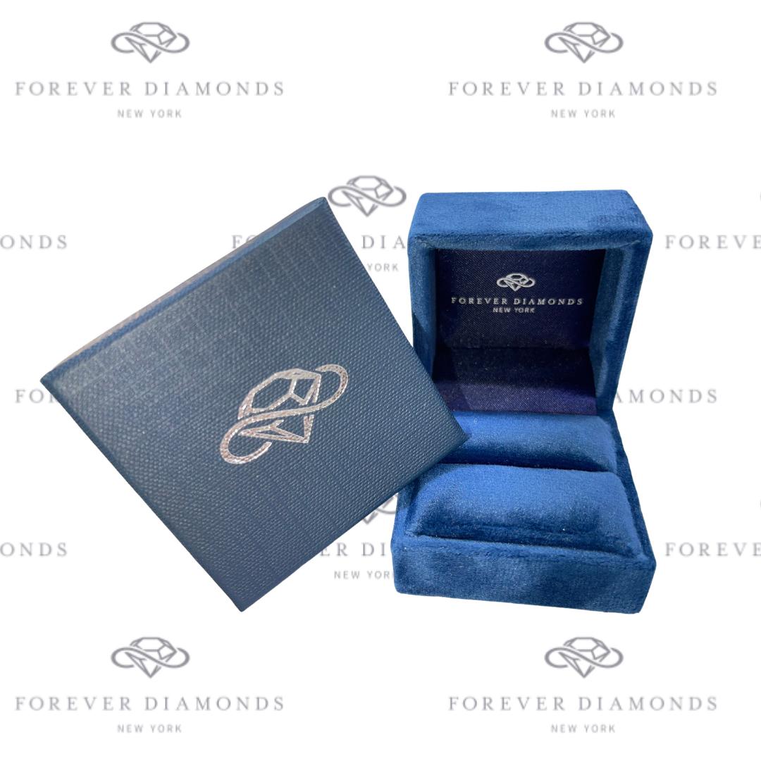 GIA-zertifizierter 10 Karat F VS2 Strahlender Diamant-Verlobungsring „Ashley“ (Radiantschliff) im Angebot