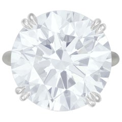 Anello solitario con diamante taglio rotondo IF Clarity certificato GIA da 10,41 carati in platino