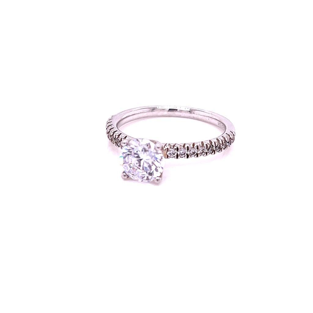 For Sale:  GIA Certified 1.0 Carat Round Brilliant Diamond Ring in Platinum 2