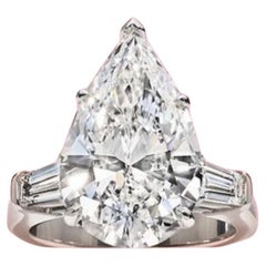 GIA Certified 10.00 Carats D/VS1  Pear Shape Diamond 18k Gold Ring