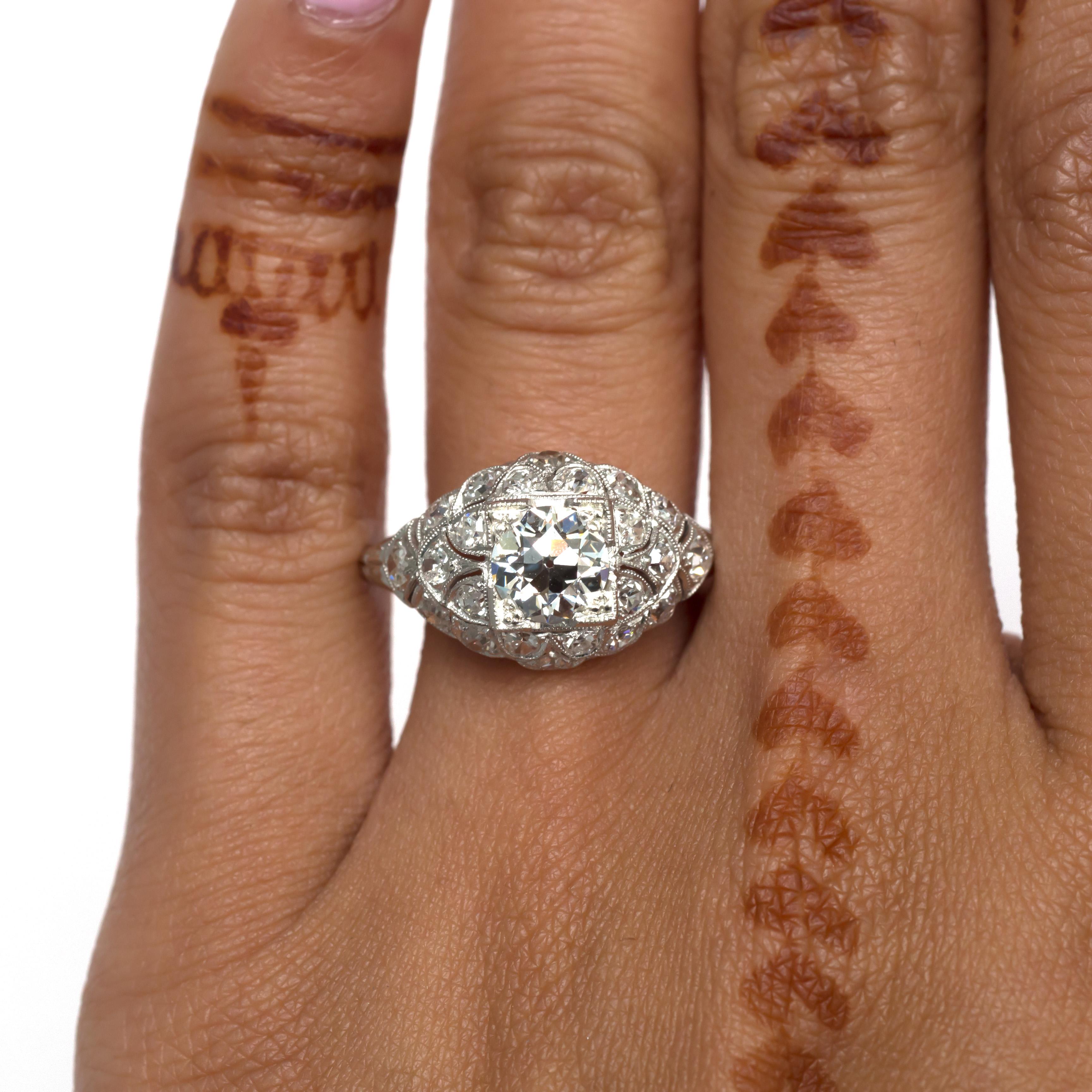 GIA Certified 1.00 Carat Diamond Platinum Engagement Ring For Sale 2