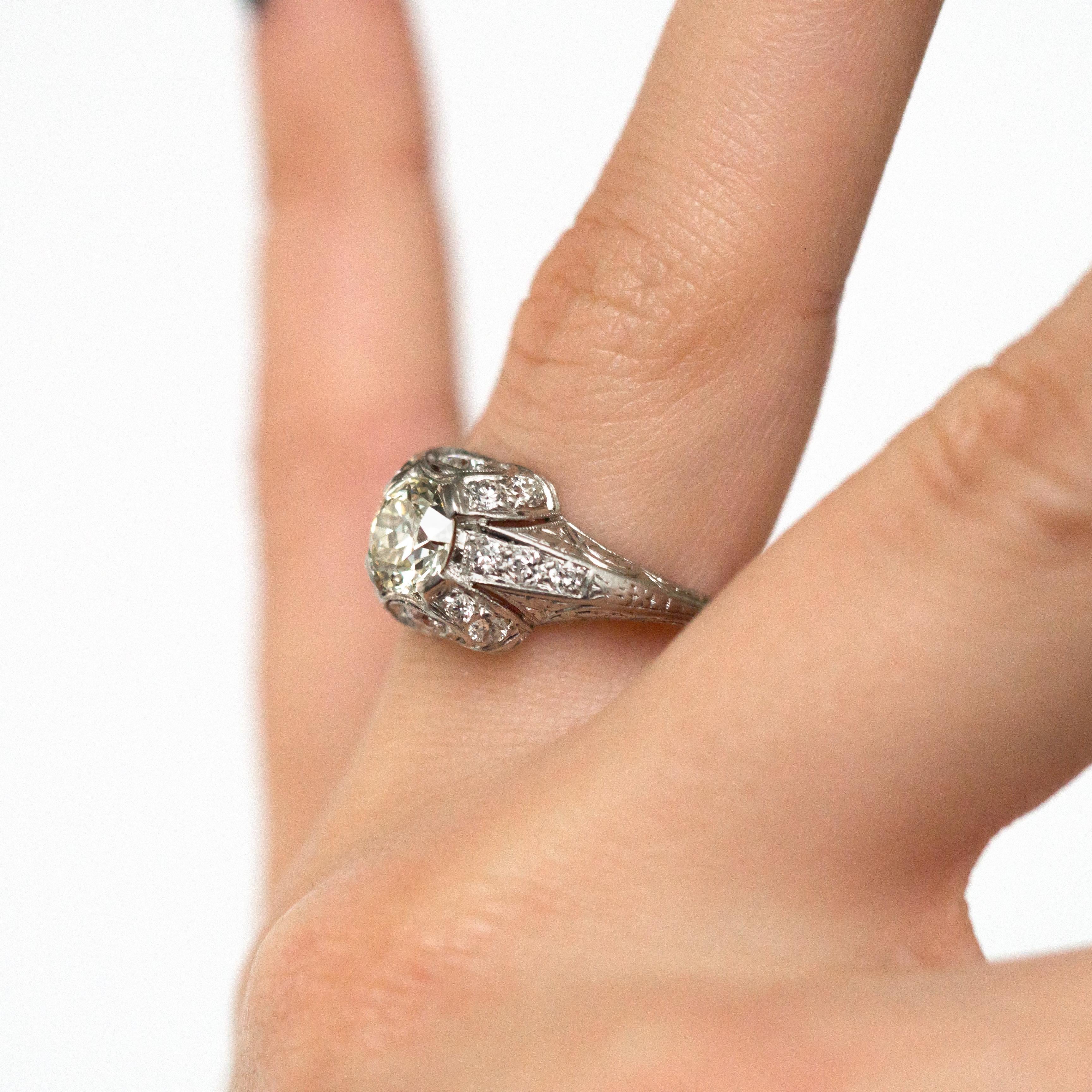 GIA-zertifizierter Verlobungsring mit 1,00 Karat Diamant aus Platin im Angebot 3