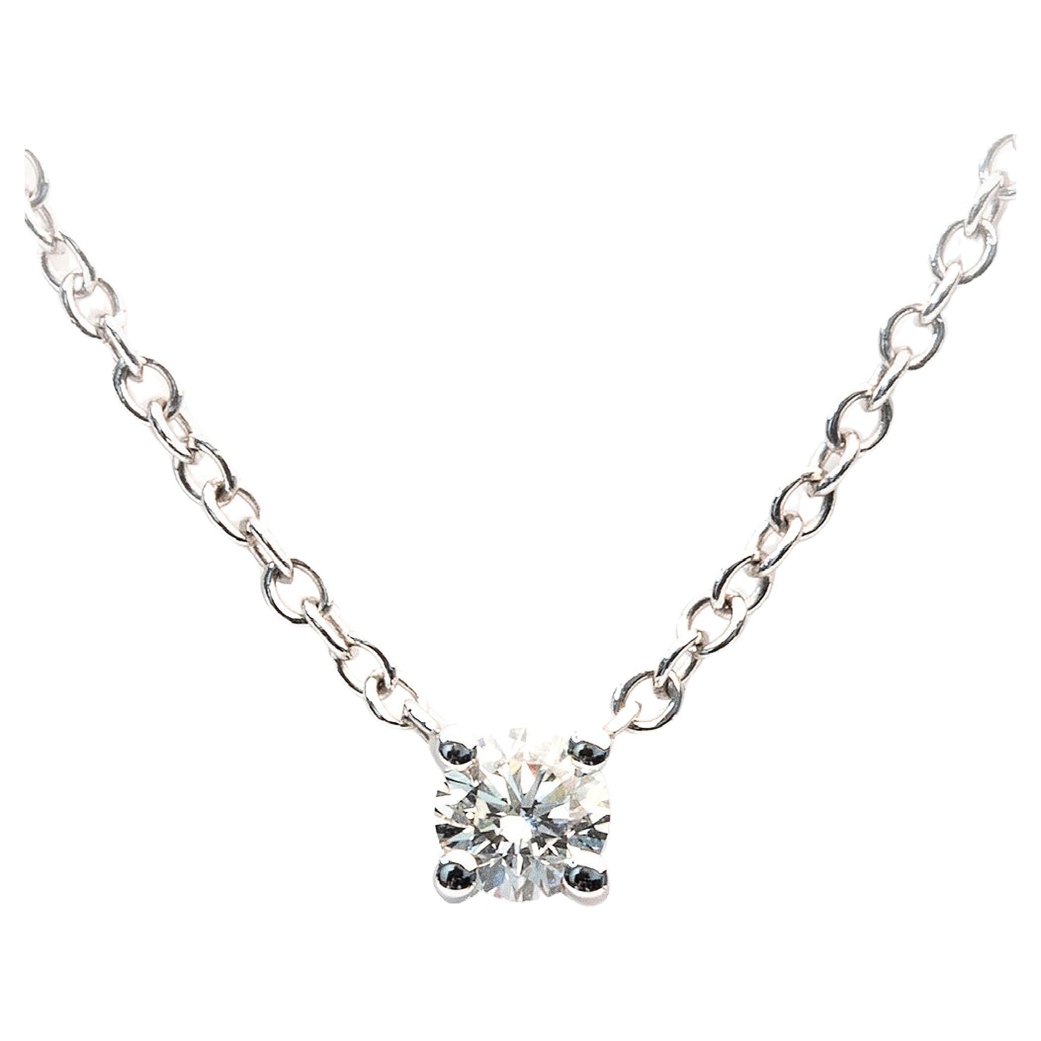 GIA Certified 1.00 Carat E-F Color VS Clarity Round Diamond Gold Chain Pendant For Sale