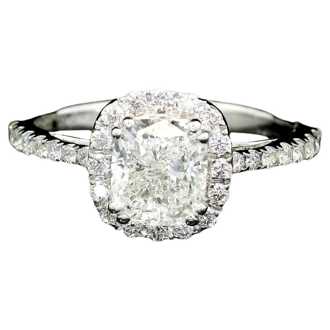 GIA Certified 1.00 Carat F Colour VS2 Clarity Diamond Ring