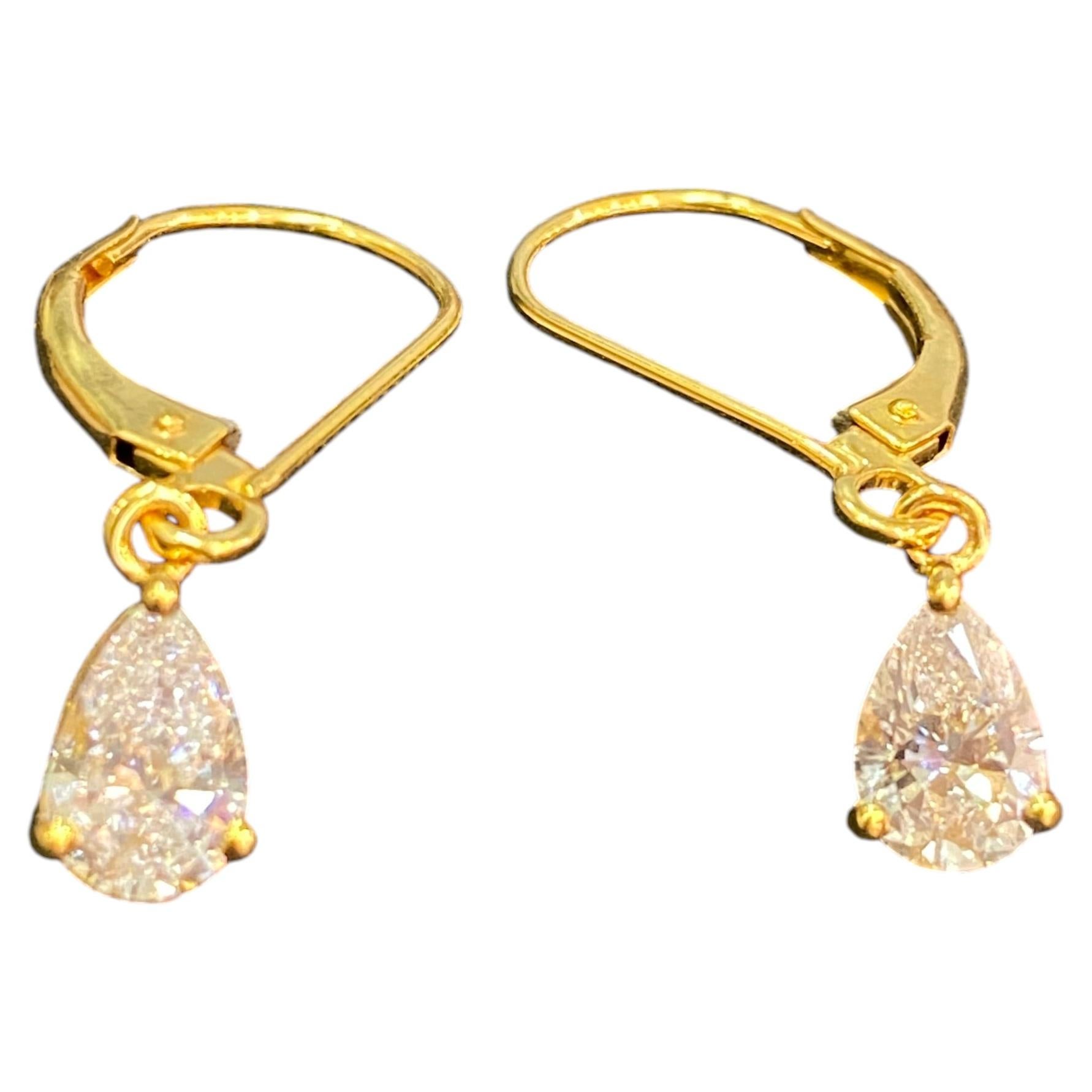 GIA Certified 1.00 Carat F/VS1 Pear Diamond Dangle Earrings in 18K Yellow Gold
