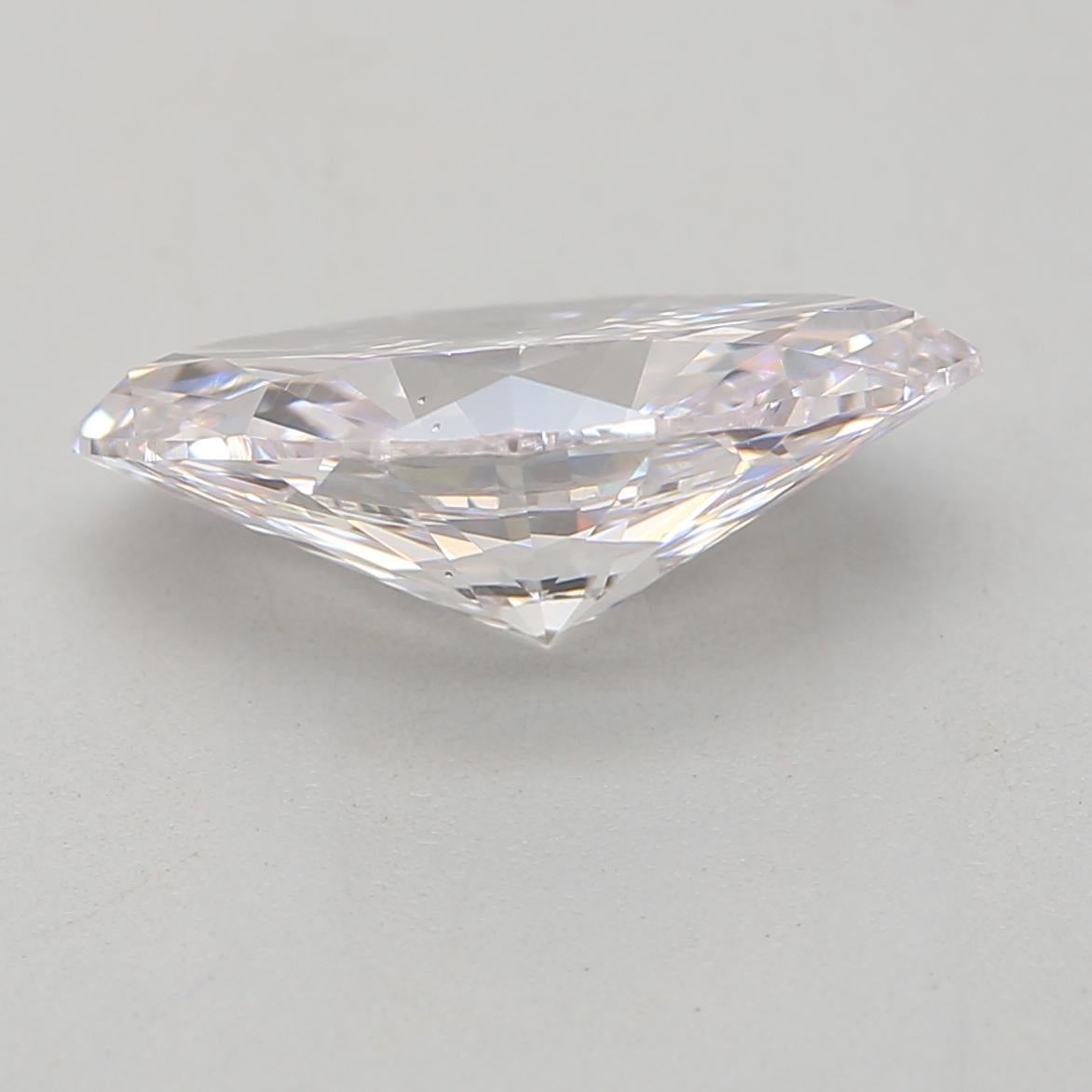 GIA Certified 1.00 Carat Faint Pink VS1 Clarity Diamond In New Condition For Sale In บางรัก, TH