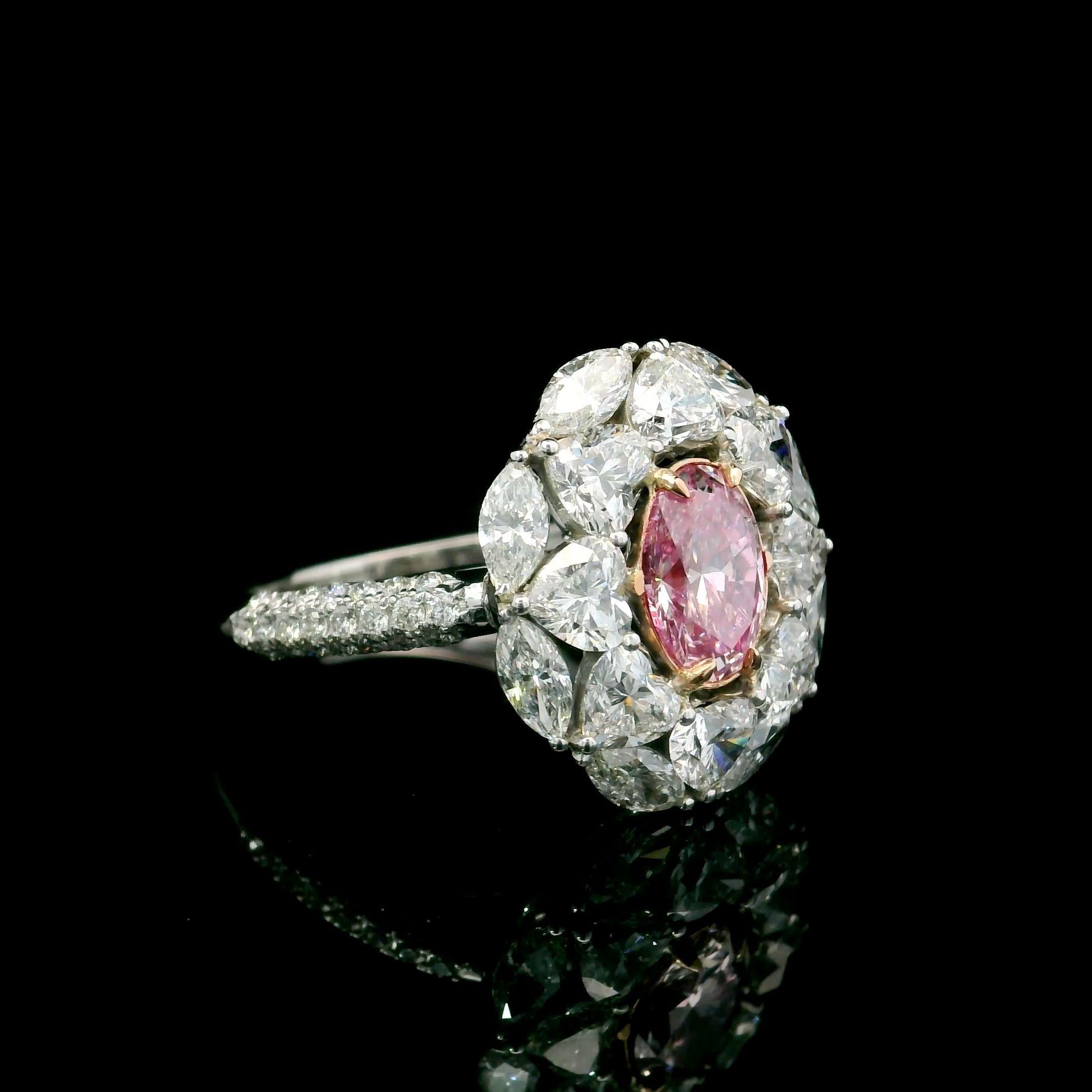 Taglio ovale Anello con diamante certificato GIA da 1,00 carati di colore rosa chiaro VS2 in vendita