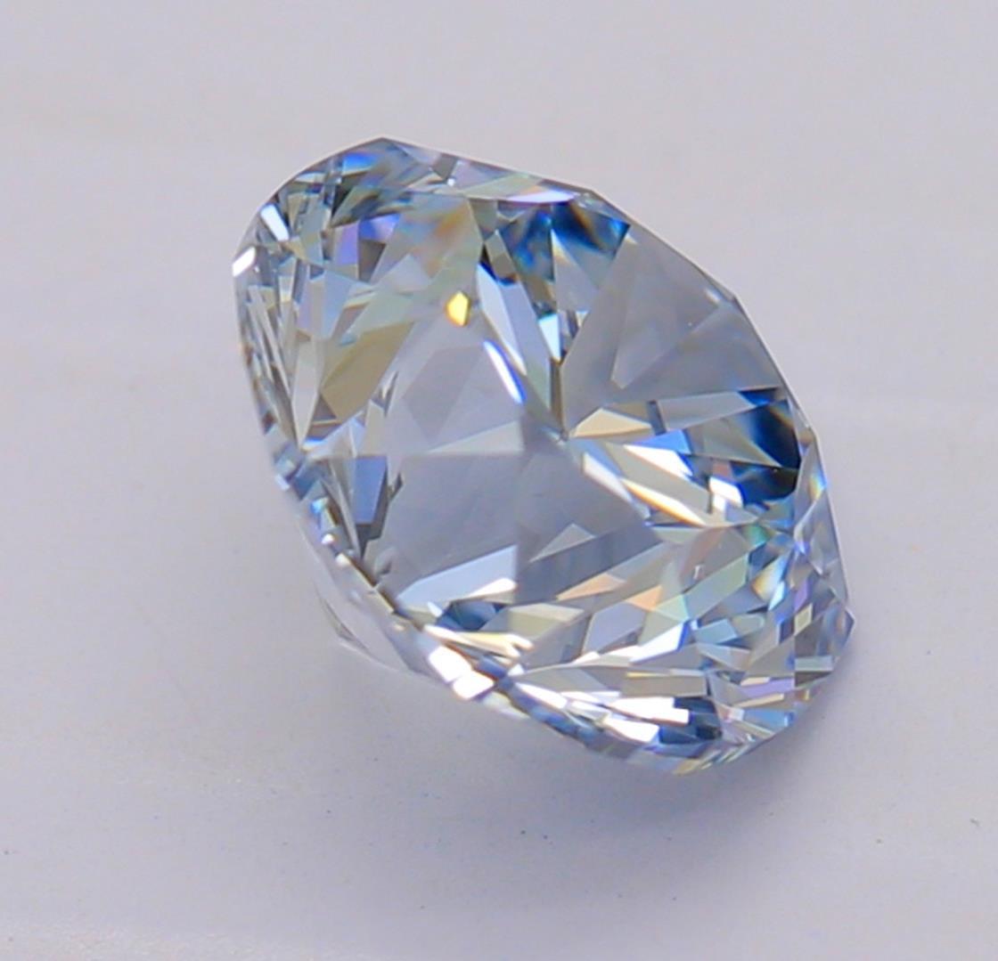 Women's or Men's GIA Certified 1.00 Carat Fancy Blue VVS1 Clarity Diamond For Sale