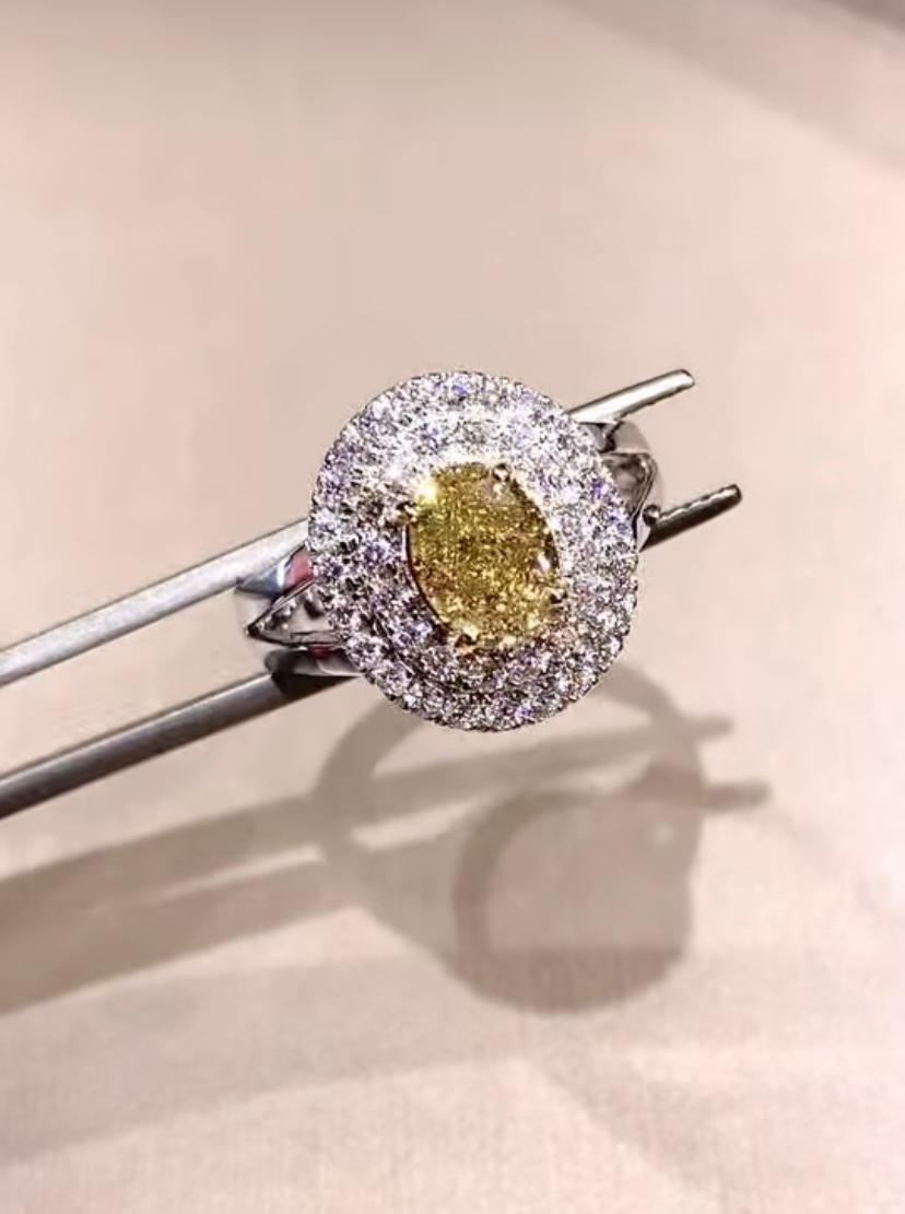 GIA Certified 1.00 Carat Fancy Brownish Yellow Diamond 18K Gold Ring In New Condition For Sale In Massafra, IT