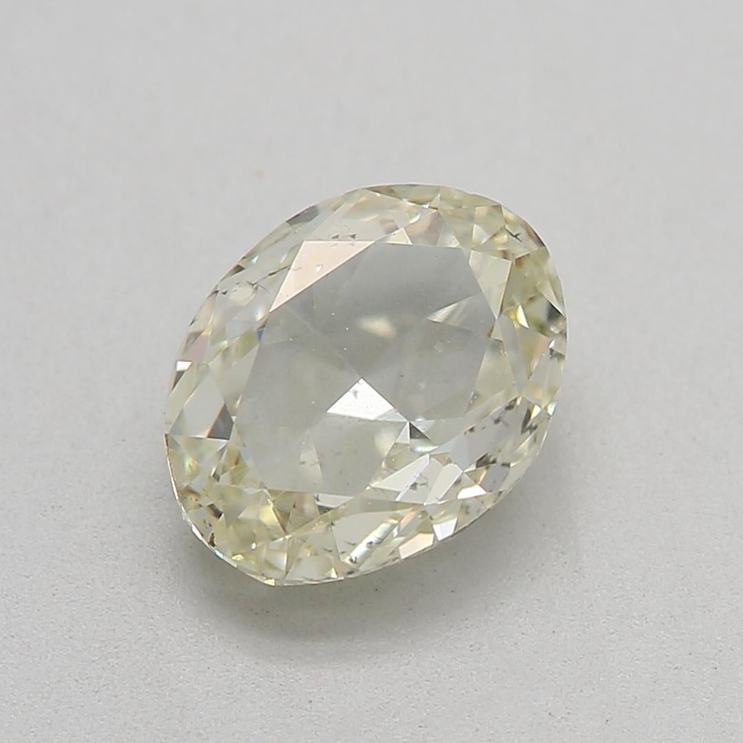 Certificate: GIA 
Report Number: 6222980926
Shape And Cut: Oval
Carat Weight: 1.00 carat
Measurements: 6.74 x 5.26 x 3.09 mm
Color Grade: Fancy Light Green Yellow

FEATURES OF THE DIAMOND:

This fancy light green yellow diamond is a stunning diamond