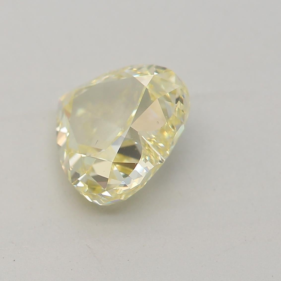 Men's GIA Certified 1.00 Carat Fancy Light Yellow VS1 Clarity Diamond For Sale
