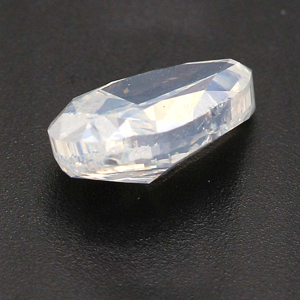 Women's or Men's GIA Certified 1.00 Carat Fancy White Diamond For Sale