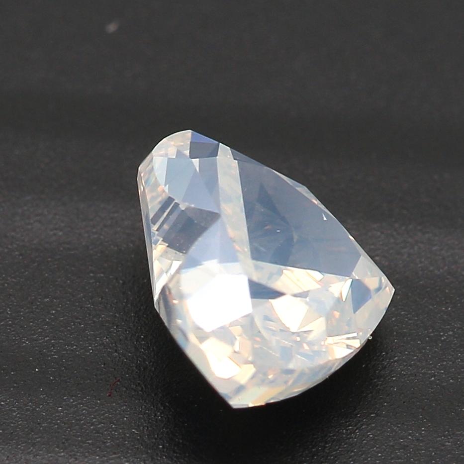 GIA Certified 1.00 Carat Fancy White Diamond For Sale 1