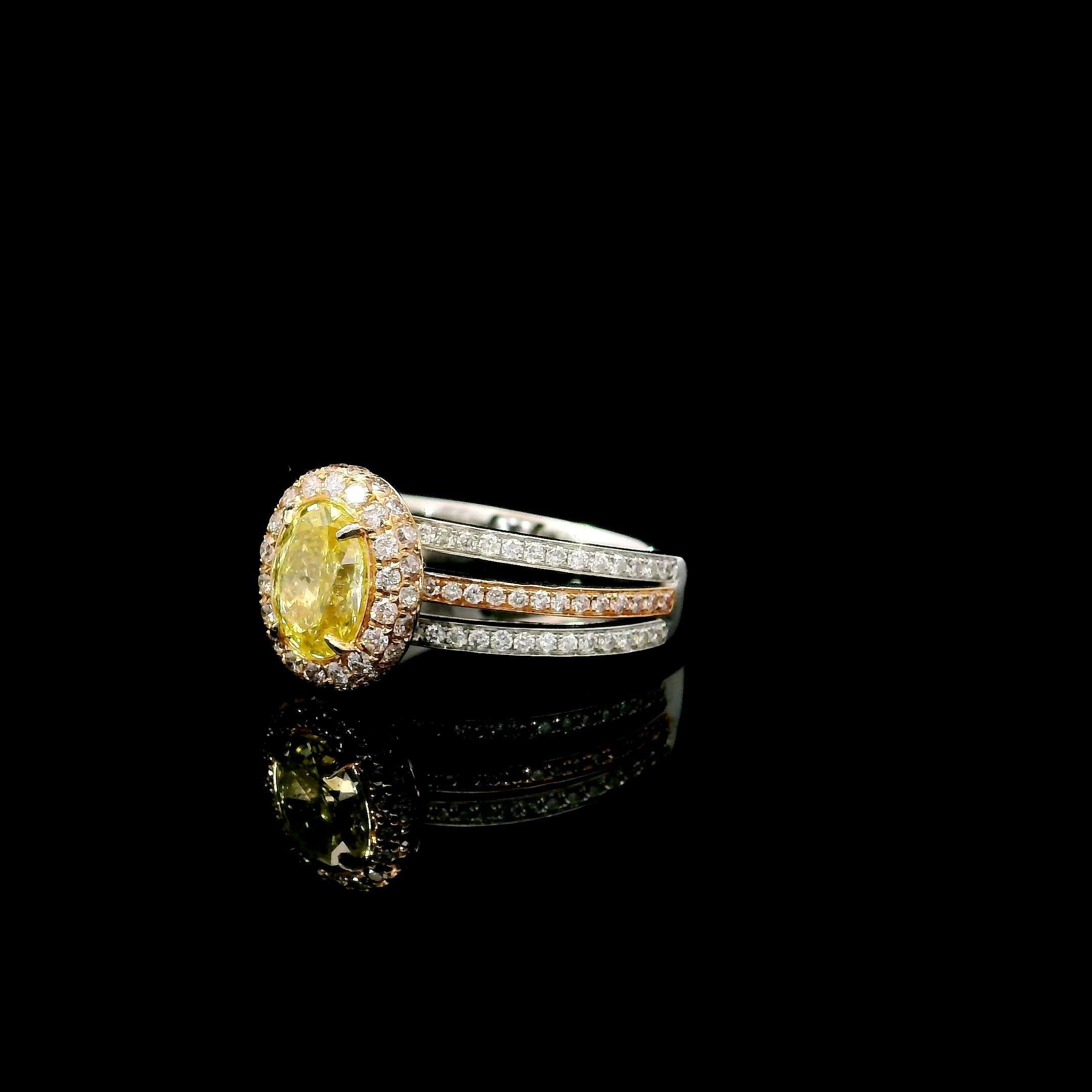 GIA Certified 1.00 Carat Fancy Yellow SI2 Clarity Diamond Ring In New Condition For Sale In บางรัก, TH