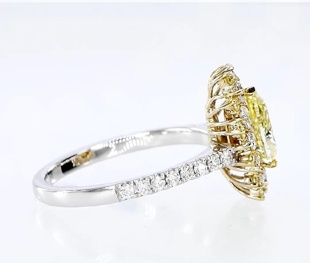 Women's or Men's GIA Certified 1.00 Carat Fancy Yellow VVS2 Clarity Diamond Ring For Sale
