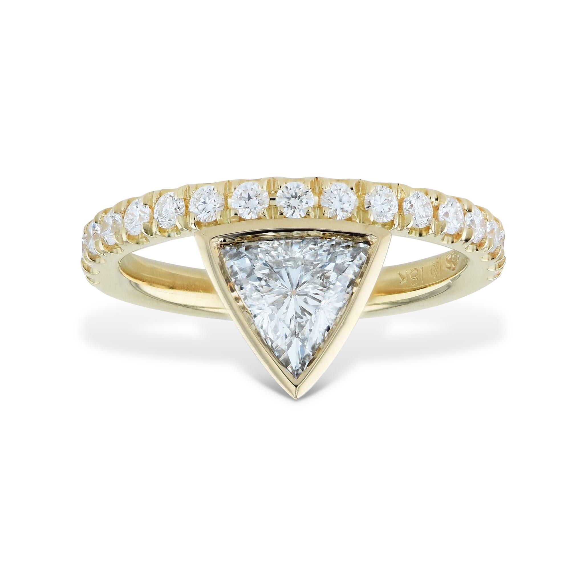 Trillion Cut GIA Certified 1.00 Carat Handmade Diamond Yellow Gold Diamond Engagement Band For Sale