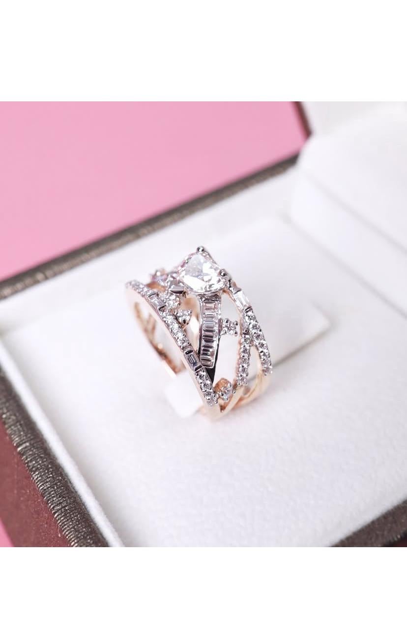 GIA Certified 1.00 Carat Heart Shape Diamond 18K Gold Cocktail Ring en venta 2