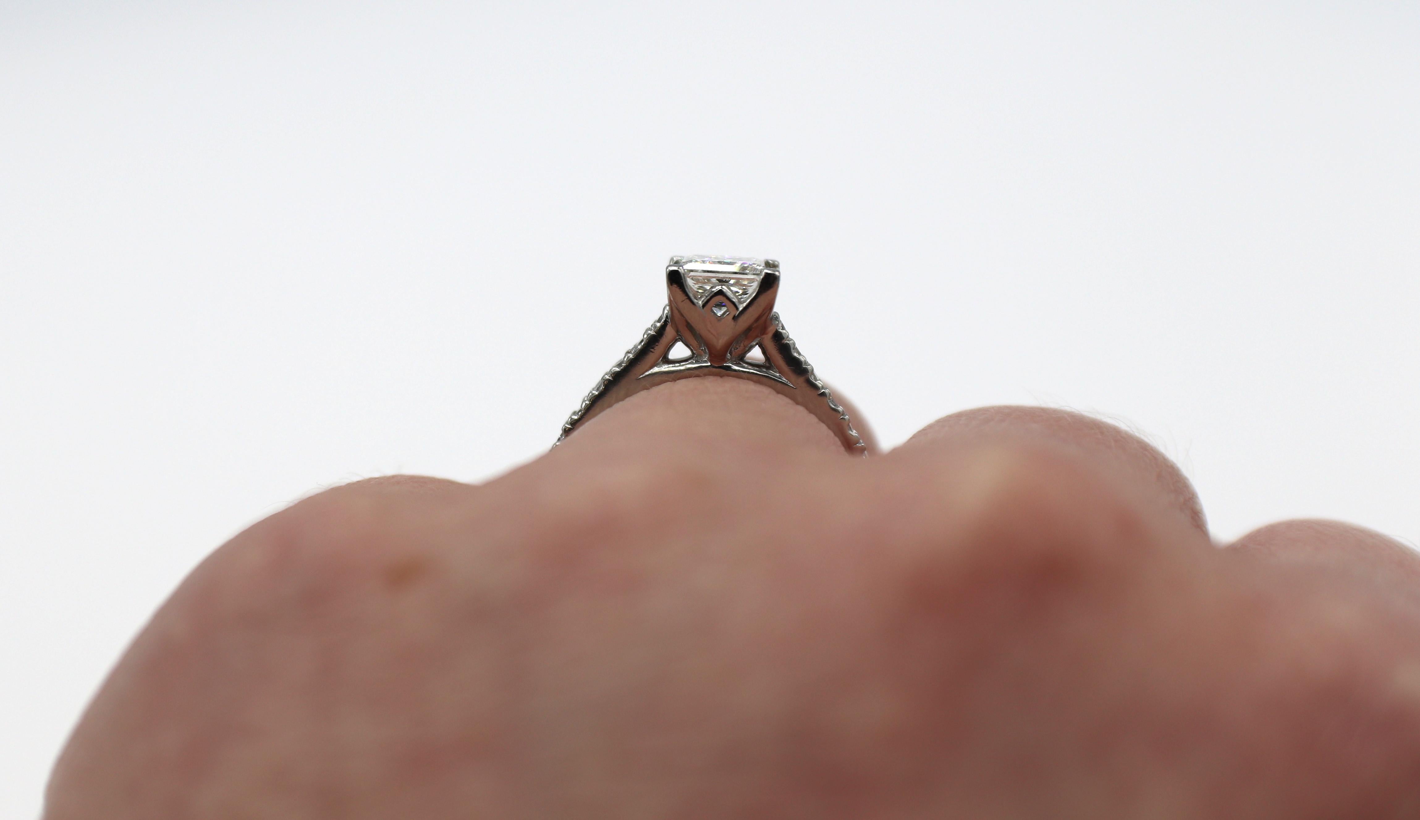 Women's GIA Certified 1.00 Carat I SI1 Princess Cut Diamond Platinum Engagement Ring