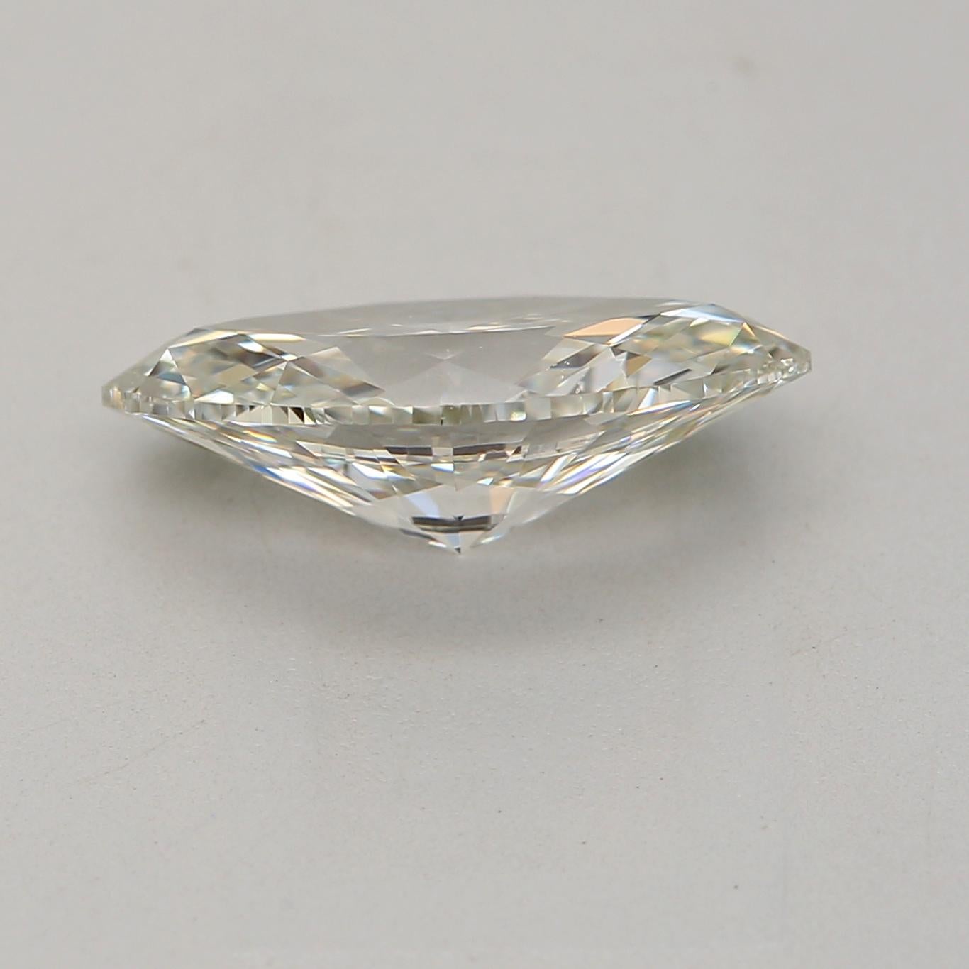 GIA Certified 1.00 Carat Light Yellow Green VS2 Clarity Diamond In New Condition For Sale In บางรัก, TH