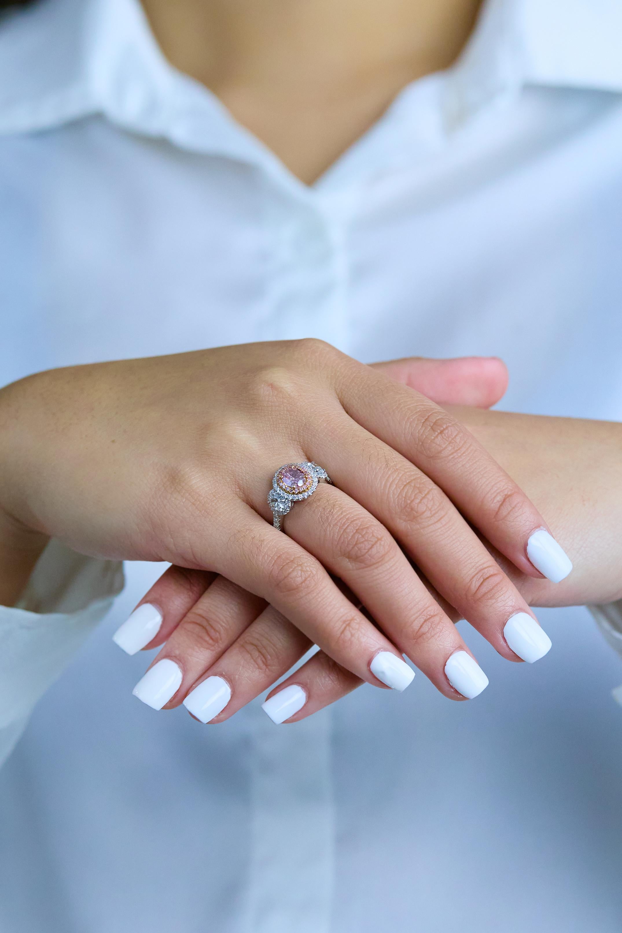 1 carat pink diamond