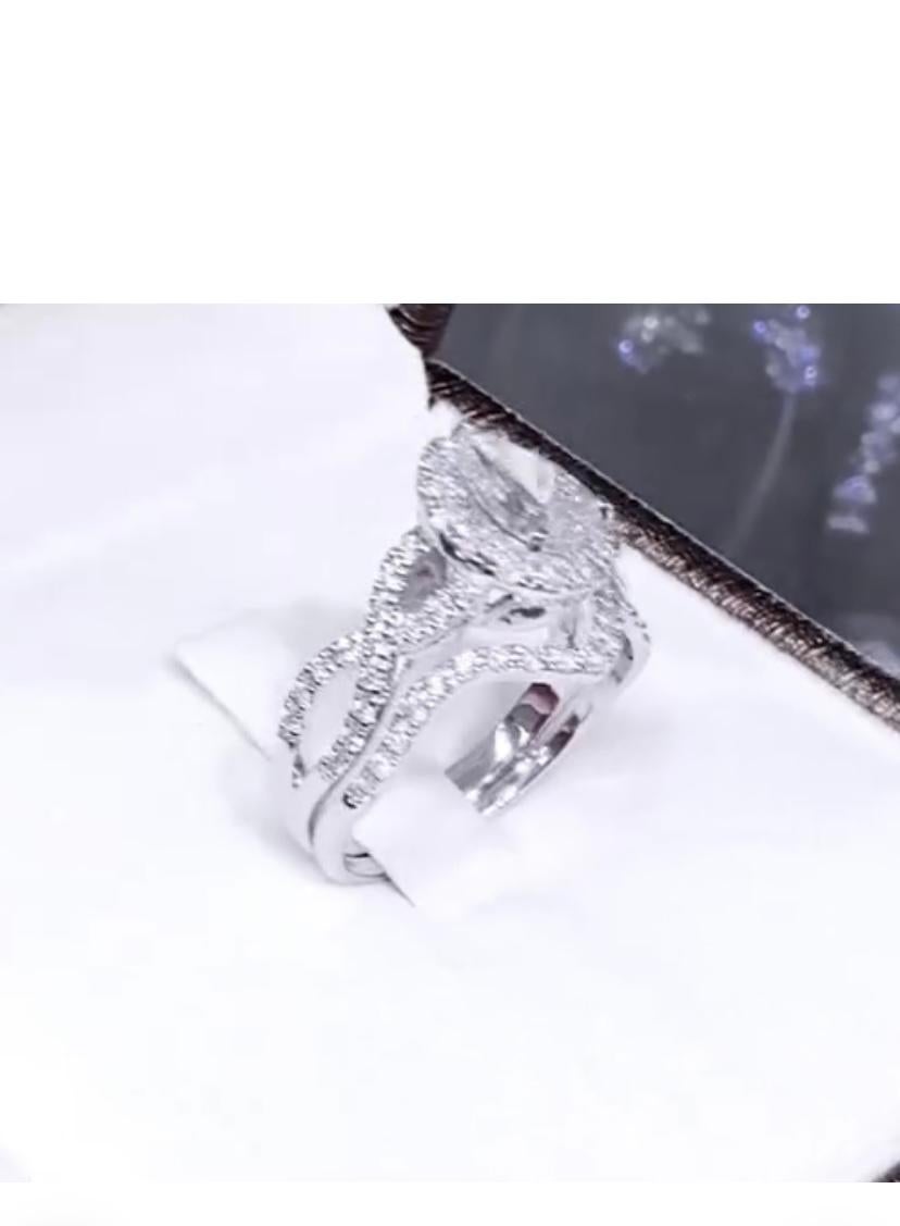 Taille poire Bague solitaire en or 18 carats avec diamant en forme de poire de 1,00 carat certifié GIA en vente