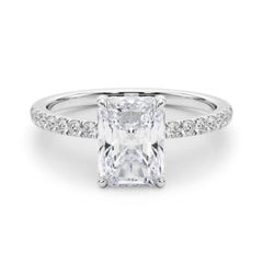 GIA Certified 1.00 Carat Radiant Hidden Halo Pave  Bague en diamant
