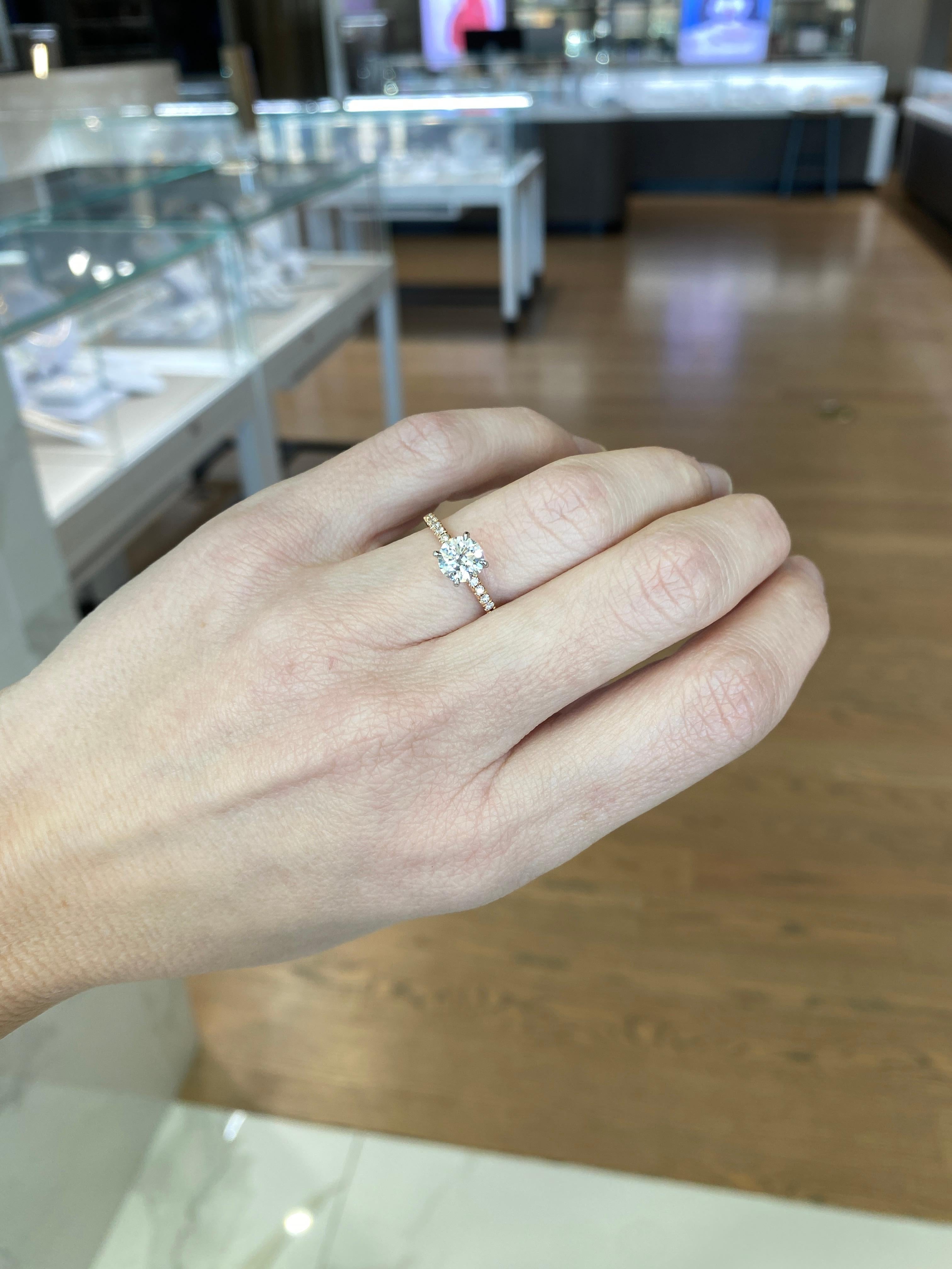Bague de fiançailles en or rose 14 carats avec diamant rond de 1,00 carat certifié par le GIA en vente 9