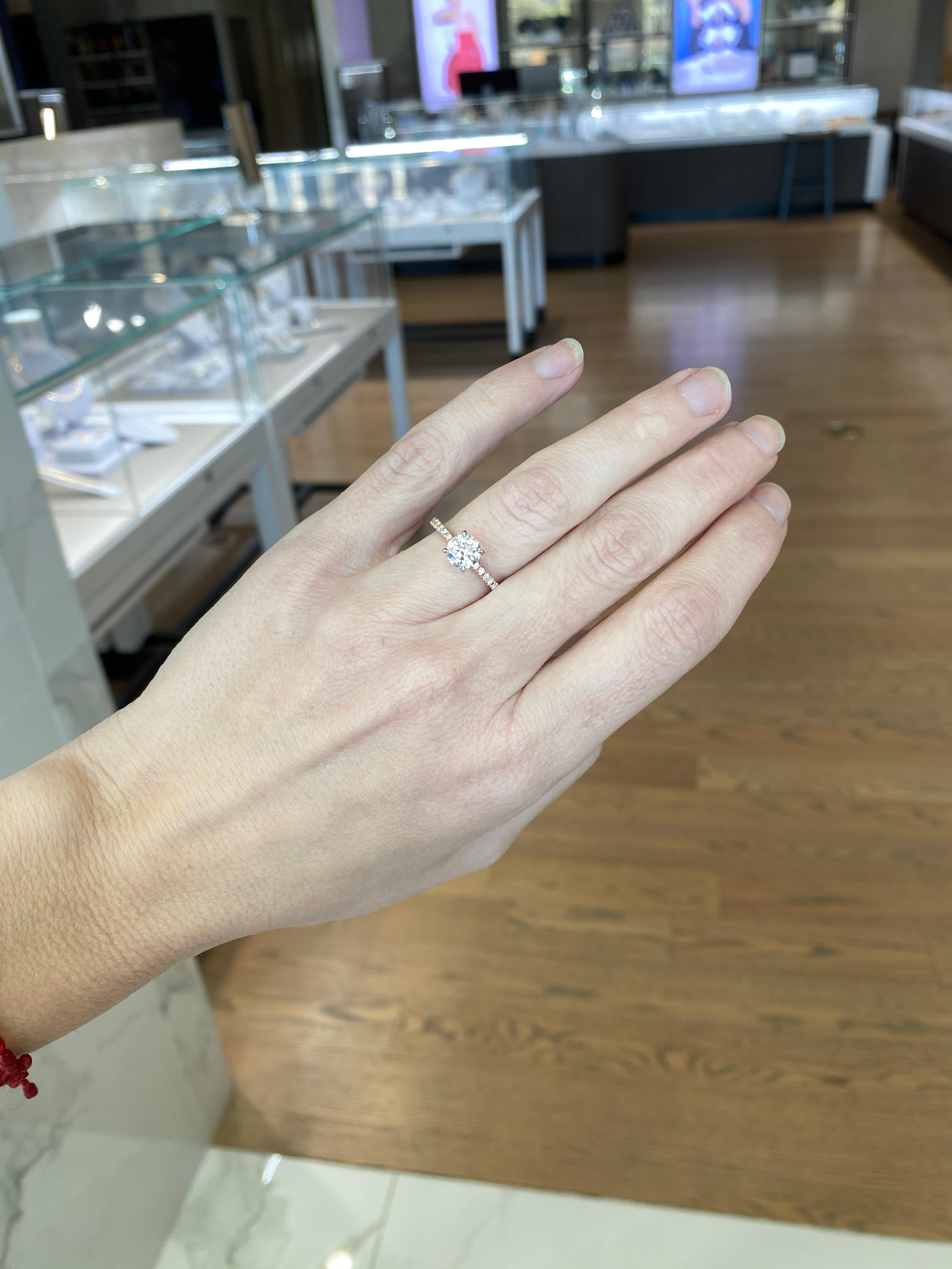 Bague de fiançailles en or rose 14 carats avec diamant rond de 1,00 carat certifié par le GIA en vente 13