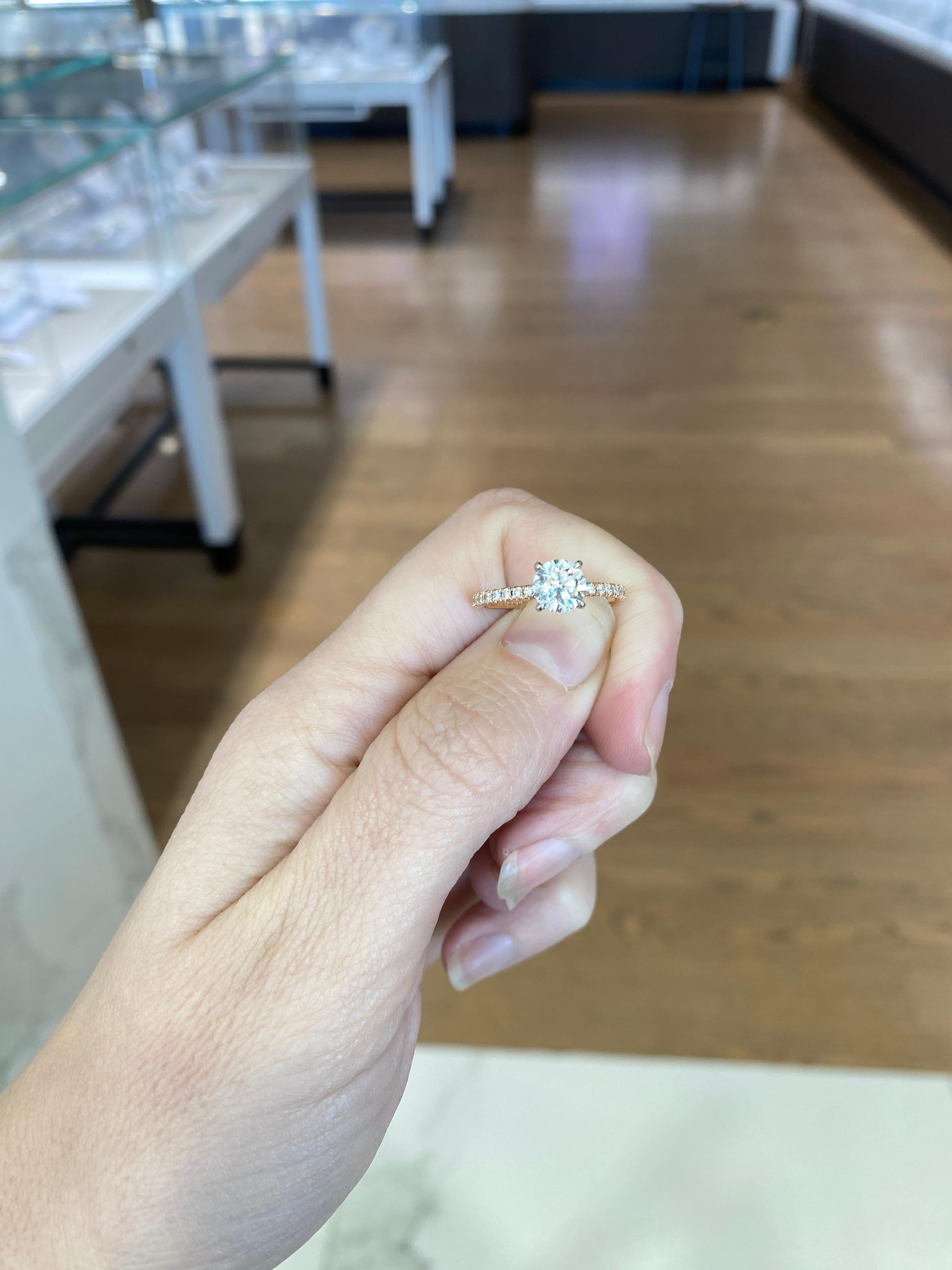 Bague de fiançailles en or rose 14 carats avec diamant rond de 1,00 carat certifié par le GIA en vente 15