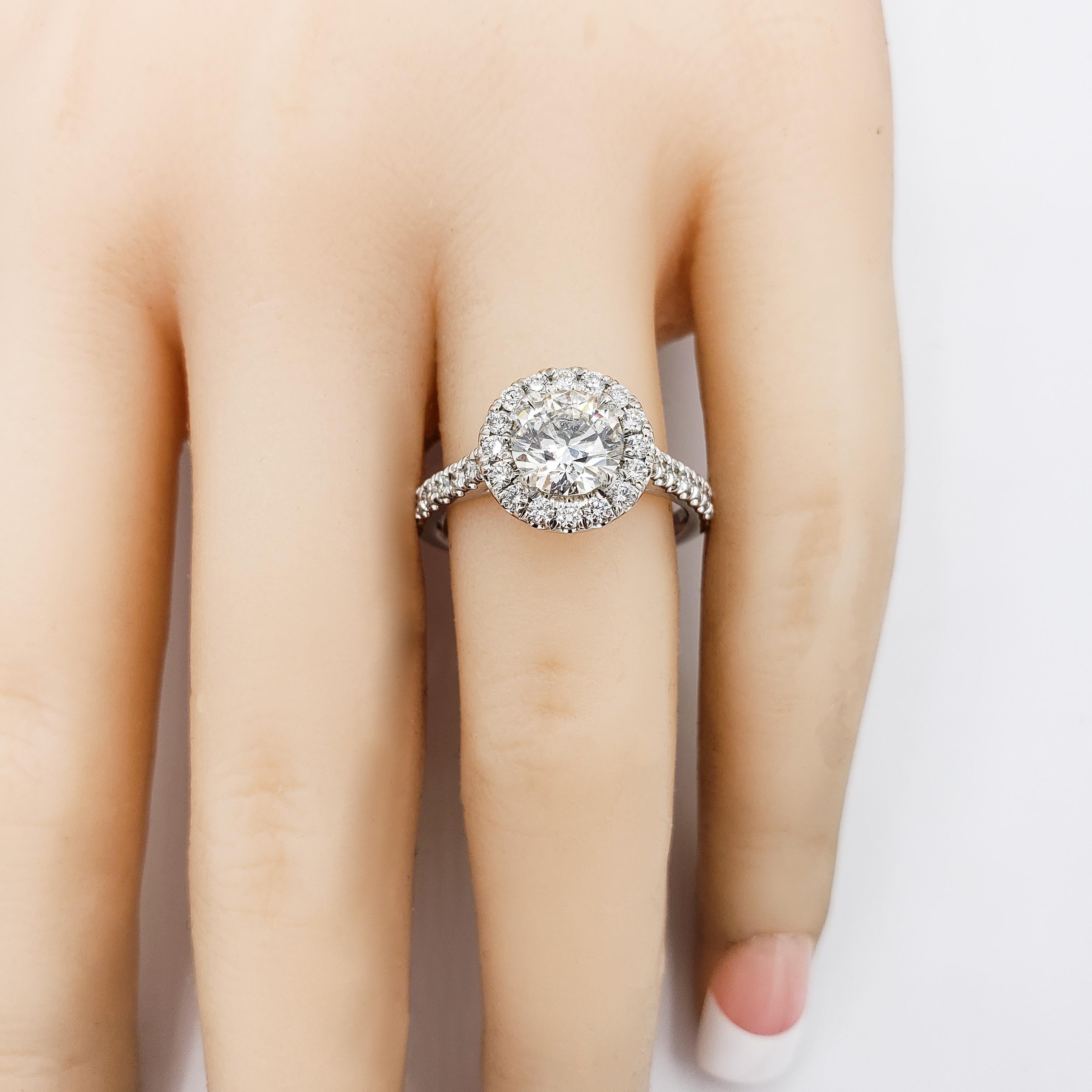 Women's Roman Malakov GIA Certified 1.00 Carat Round Diamond Halo Engagement Ring For Sale