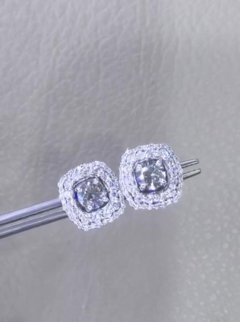 Femenino o masculino Pendientes de oro de 18 quilates con certificado GIA de 1,00 quilates, forma redonda brillante y color D en venta