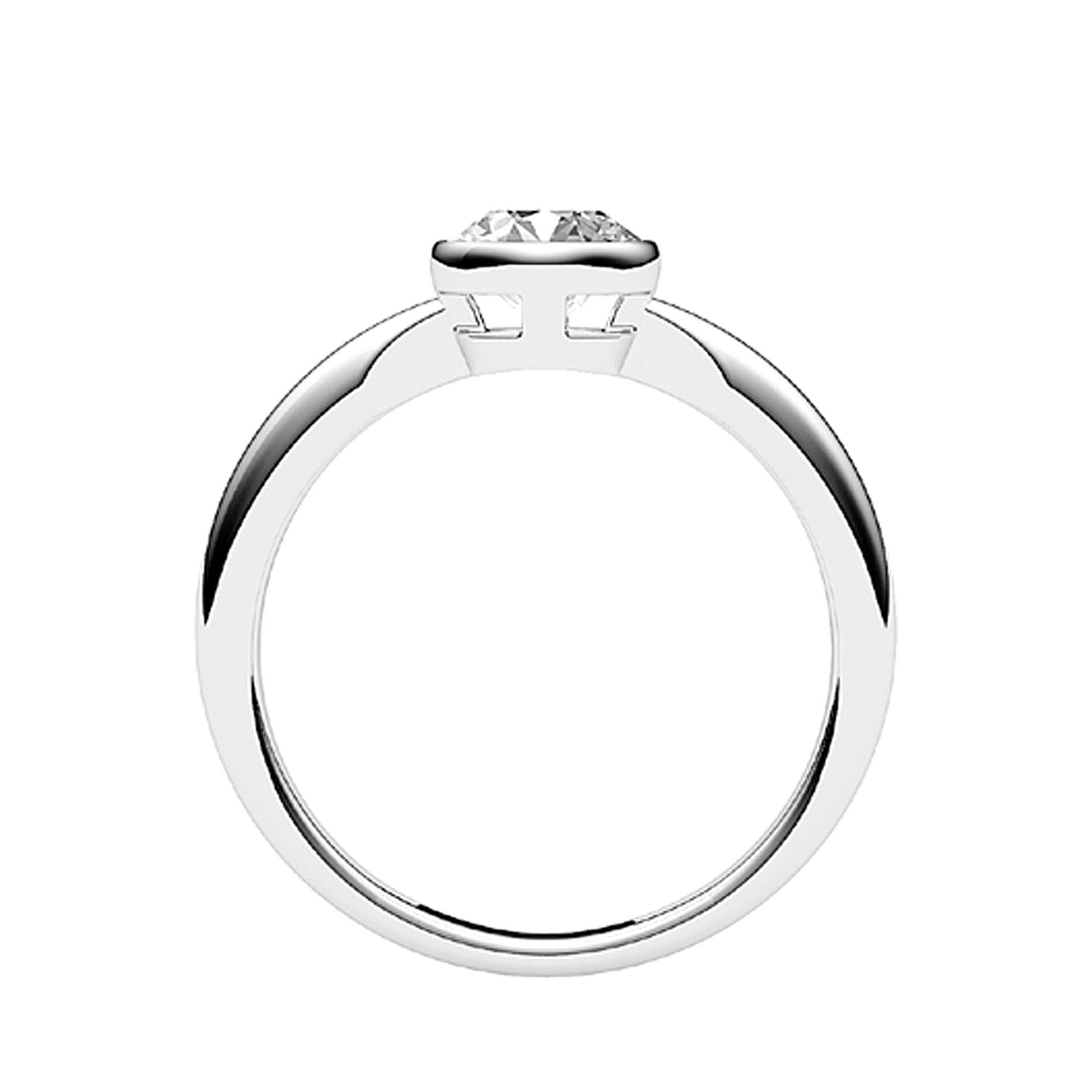 Contemporary GIA Certified 1.00 Ct E-F Color VS Clarity Solitary Round Diamond Bezel Classic For Sale