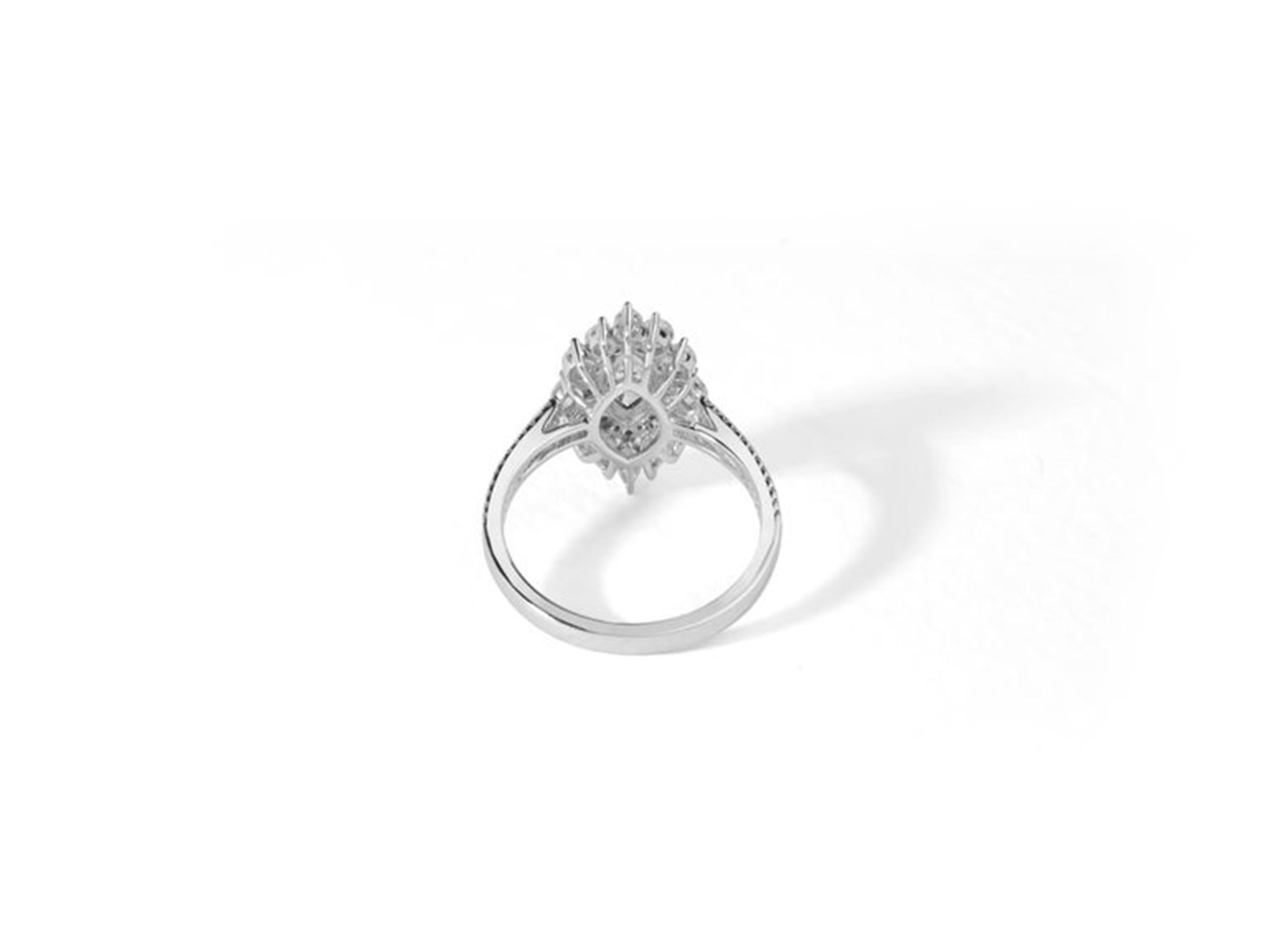 GIA-zertifizierter 1,00 ct Marquise-Cut-Diamant-Doppel-Halo-Ring in 18K Weißgold Damen im Angebot