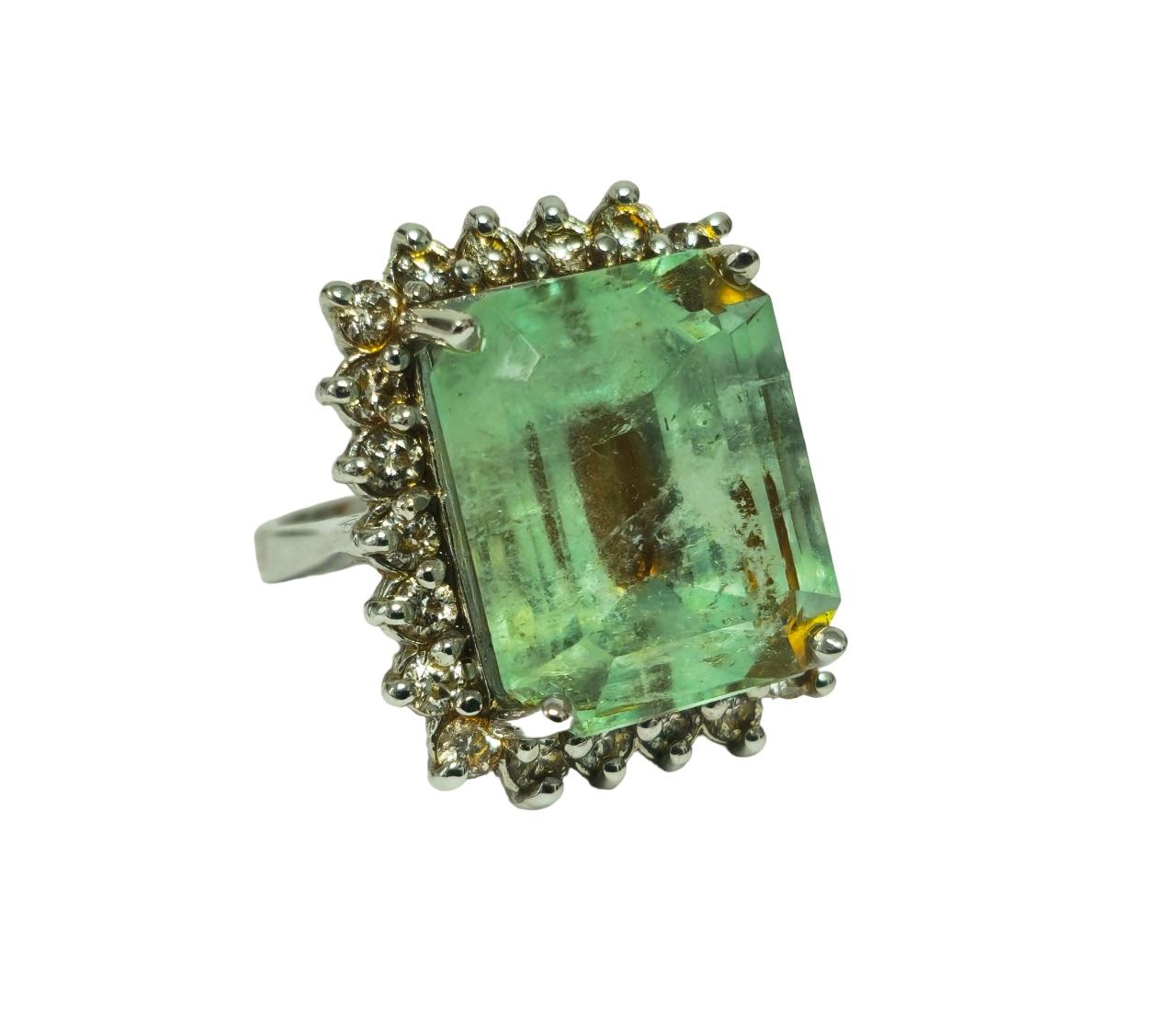 Brilliant Cut GIA Certified 100% Natural Colombian Emerald Diamond Ring For Sale