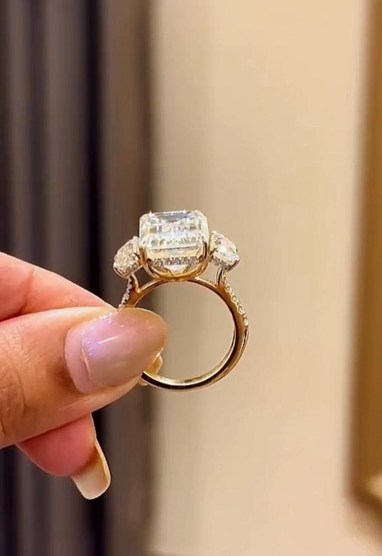 GIA Certified 10.00 Carat FLAWLESS Clarity D Color Platinum Ring Corte esmeralda en venta
